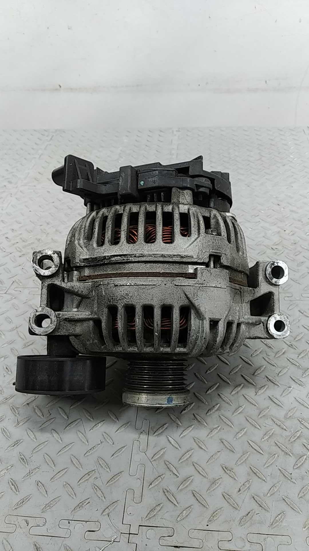 ГЕНЕРАТОР BMW 0124515098 KB1787Z