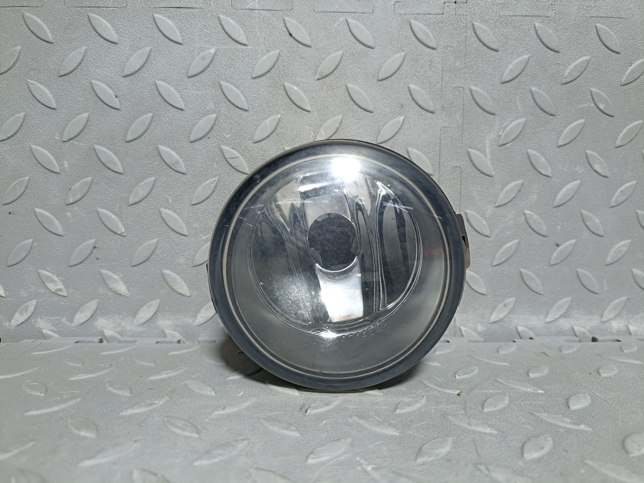 ТУМАНКА NISSAN INFINITI VOLVO SUZUKI ЛЕВАЯ ПРАВАЯ 261508990B XA7415Z(1)