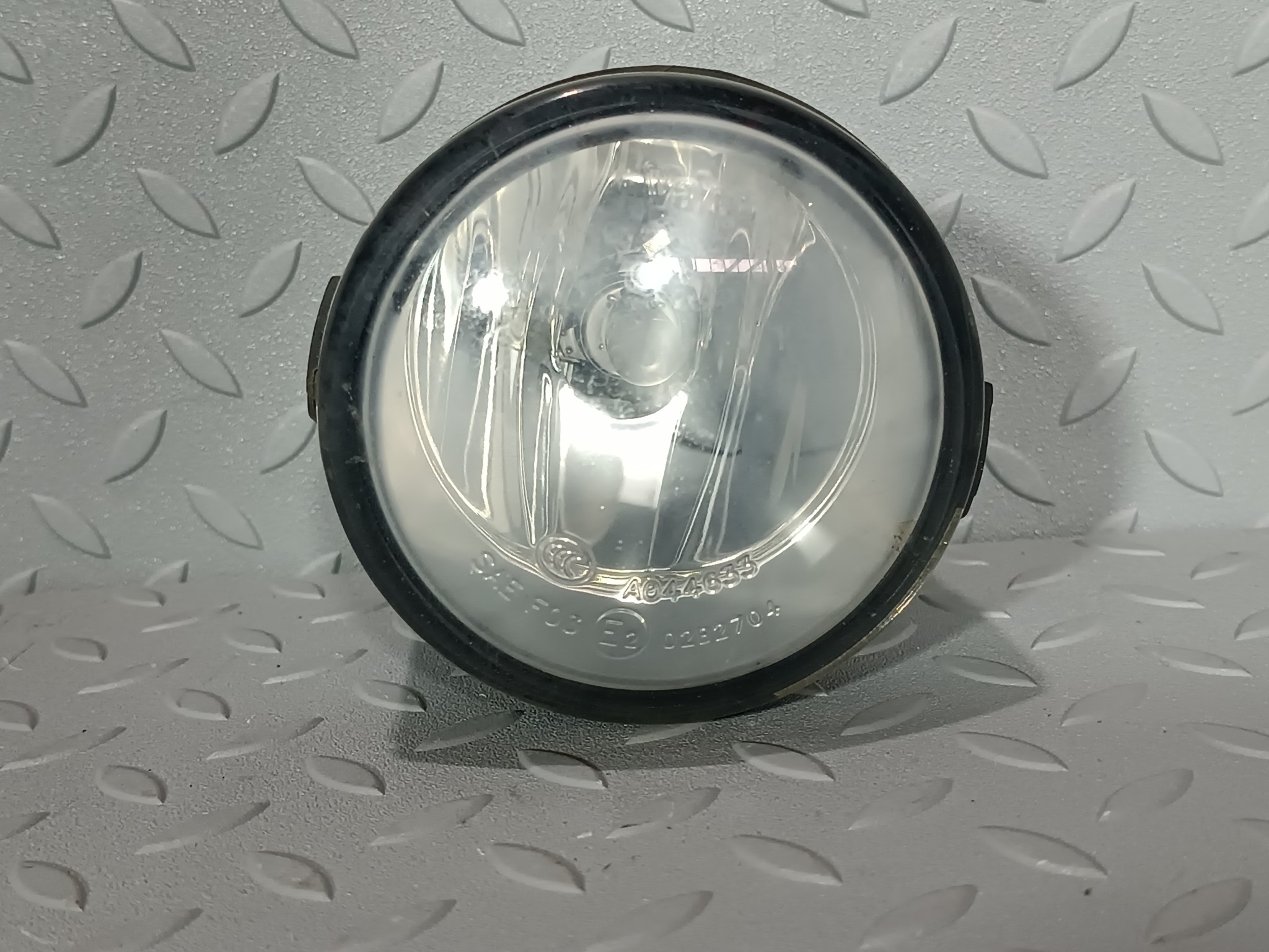 ТУМАНКА NISSAN INFINITI VOLVO SUZUKI ЛЕВАЯ ПРАВАЯ 261508990B KB322Z(1)