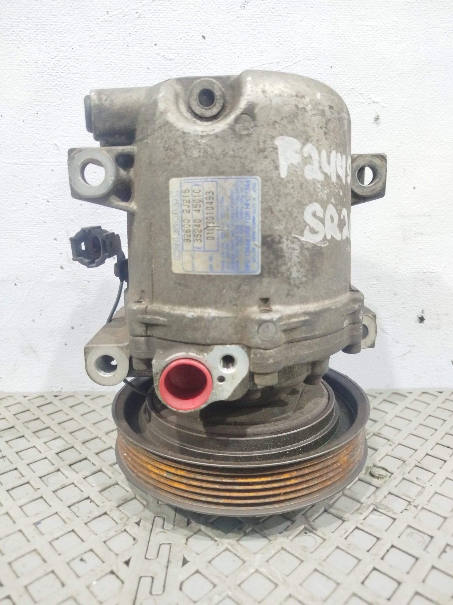 КОМПРЕССОР КОНДИЦИОНЕРА NISSAN 926002J202 F2449Z