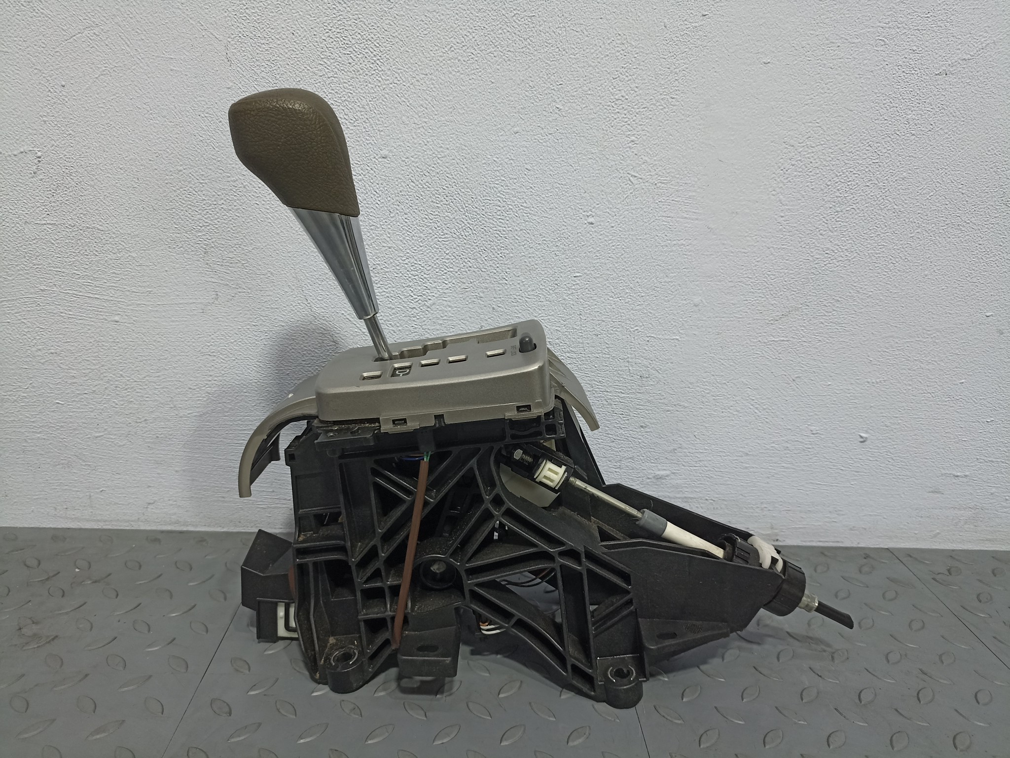 РУЧКА КПП TOYOTA 3356012270 D227