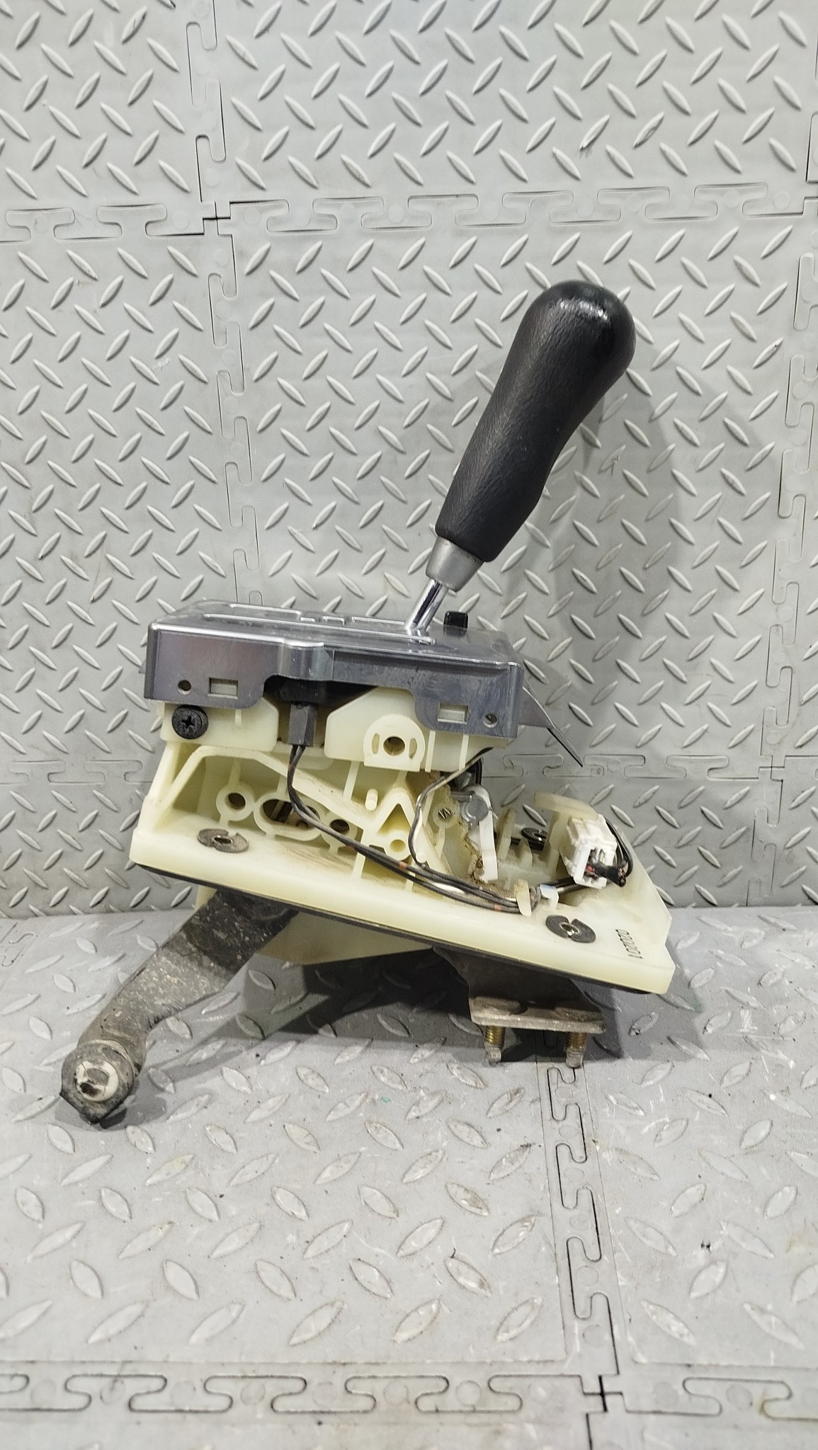 РУЧКА КПП SUBARU 35121AE001 D013