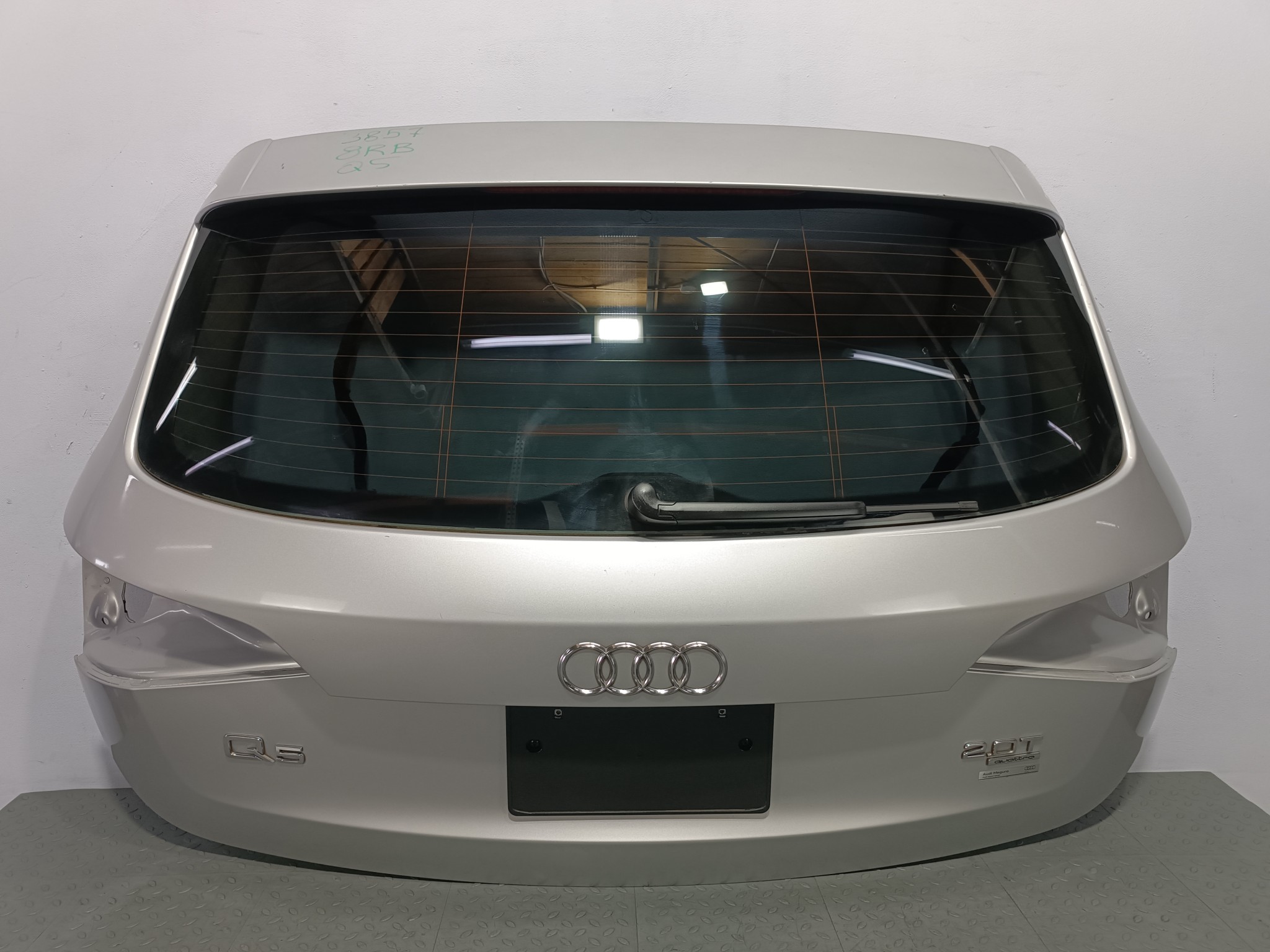 ДВЕРЬ ЗАДНЯЯ AUDI Q5 8R0827023C серый, LX7W S3857