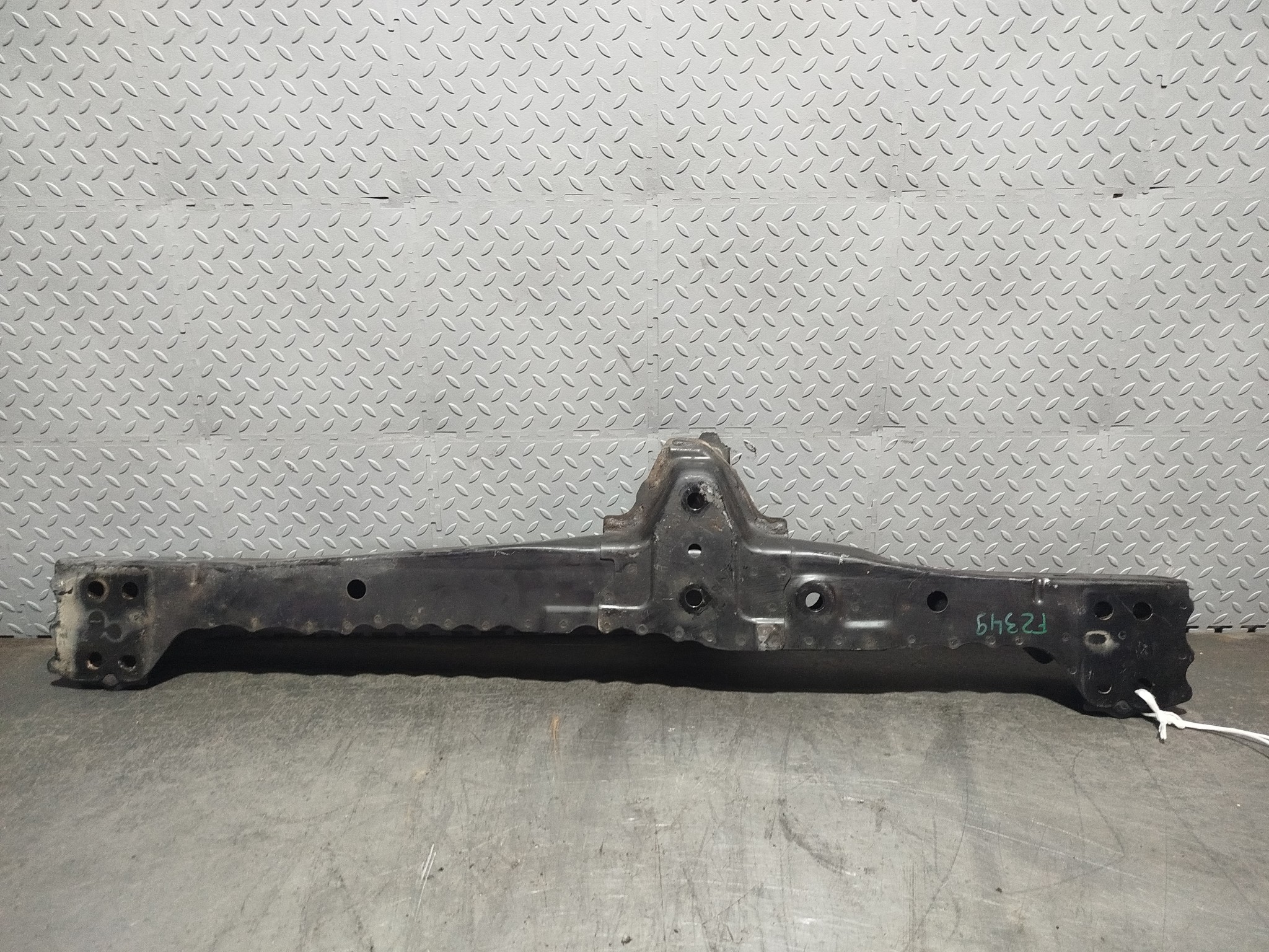 БАЛКА Двигатель/ПОДРАМНИК TOYOTA LEXUS ПЕРЕДНЯЯ 5710412270  F2349