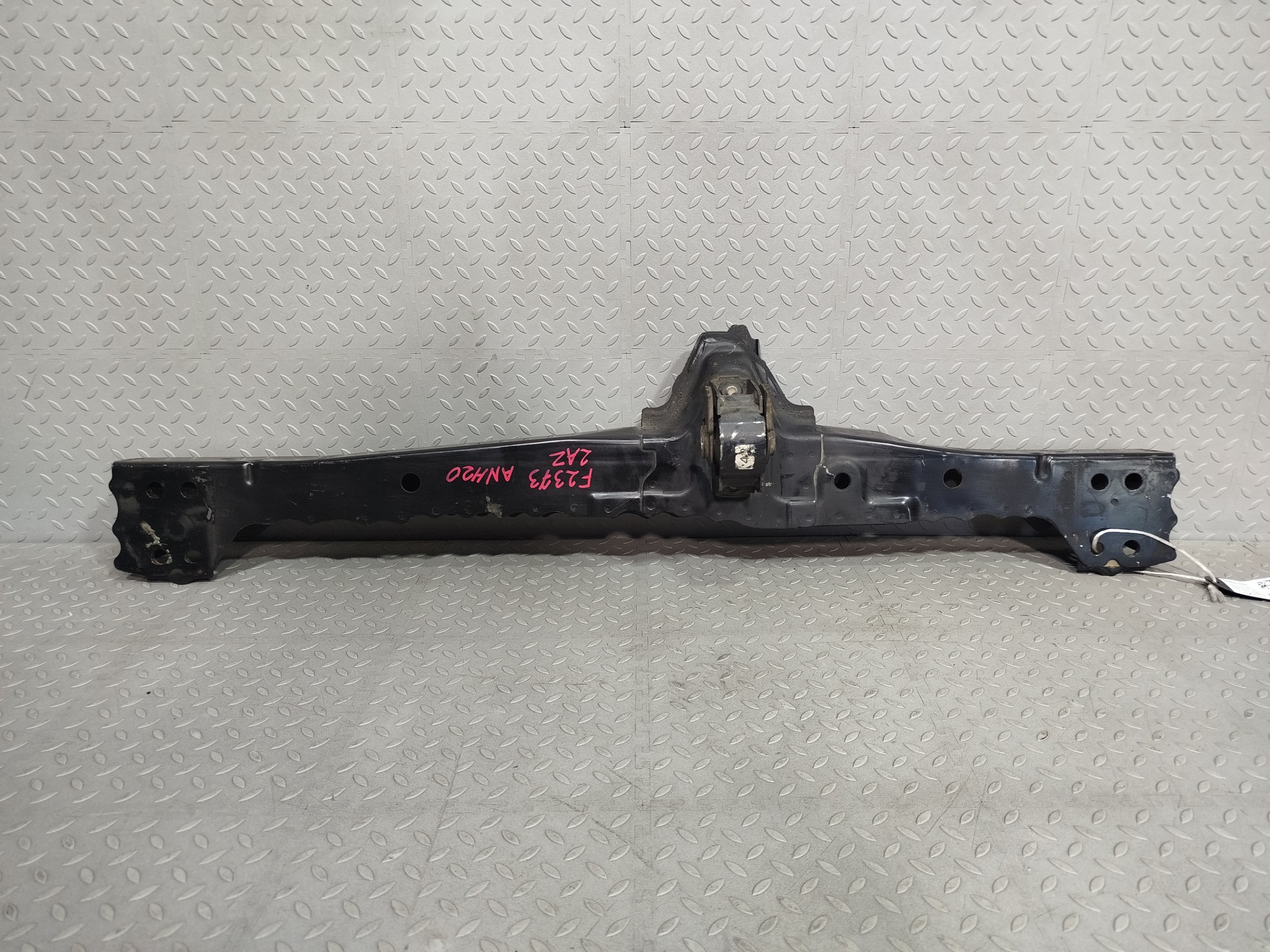БАЛКА Двигатель/ПОДРАМНИК TOYOTA LEXUS ПЕРЕДНЯЯ 5710412270 F2373