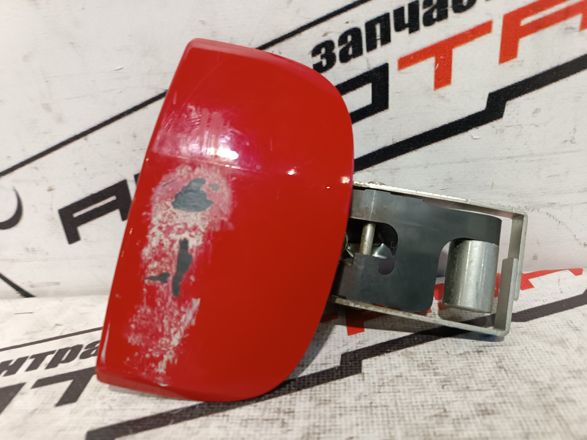 РУЧКА ДВЕРИ ВНЕШНЯЯ TOYOTA ЗАДНЯЯ ПРАВАЯ 692100C020  красный, 3L5 S3499Z
