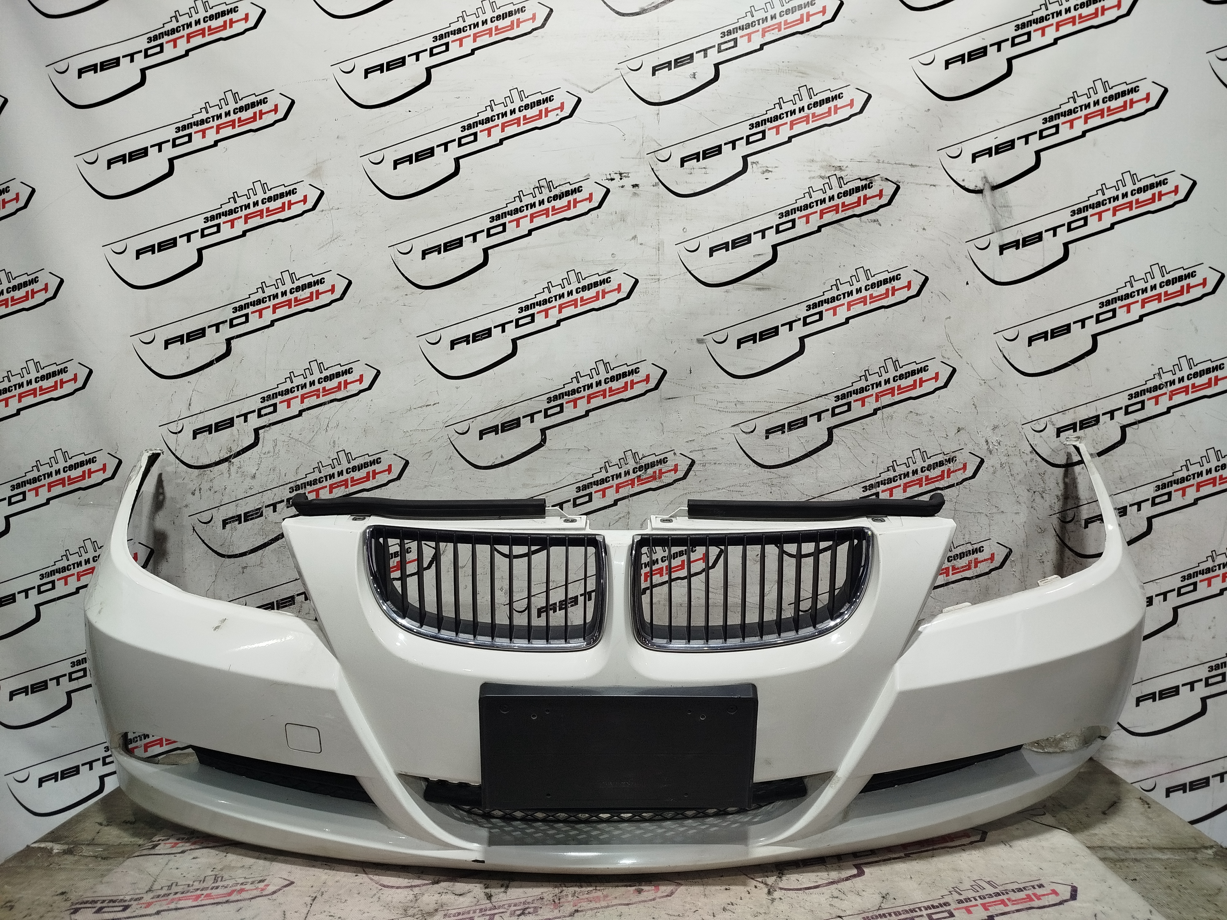 БАМПЕР BMW 3-SERIES 51117170051 ПЕРЕДНИЙ белый, 300 FA379Z