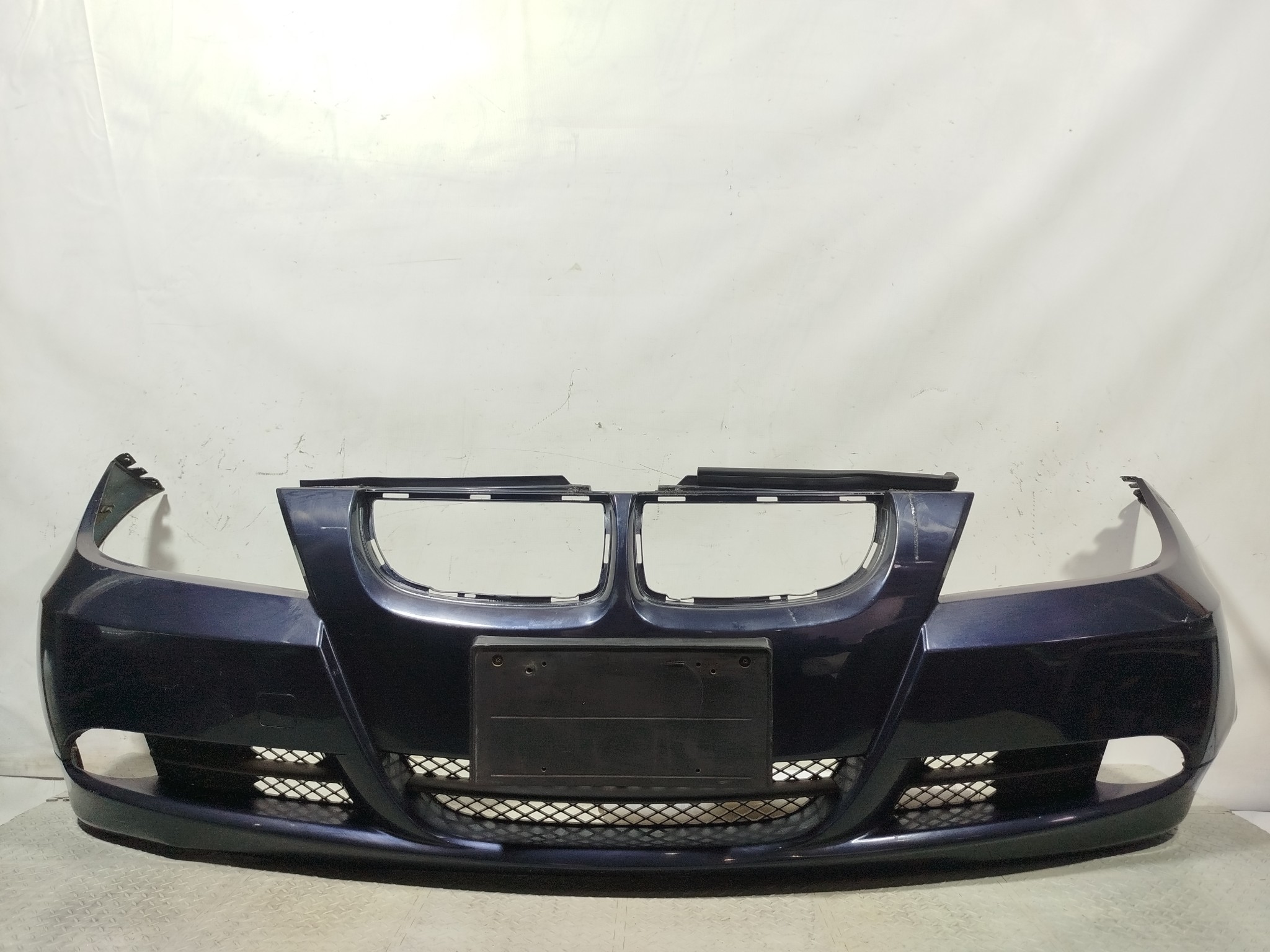 БАМПЕР BMW 3-SERIES 51117170051 ПЕРЕДНИЙ черный F628Z