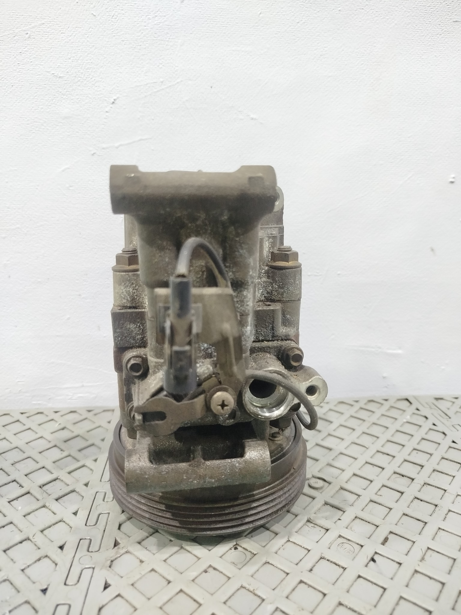 КОМПРЕССОР КОНДИЦИОНЕРА SUZUKI 9520063JA0 GA341Z