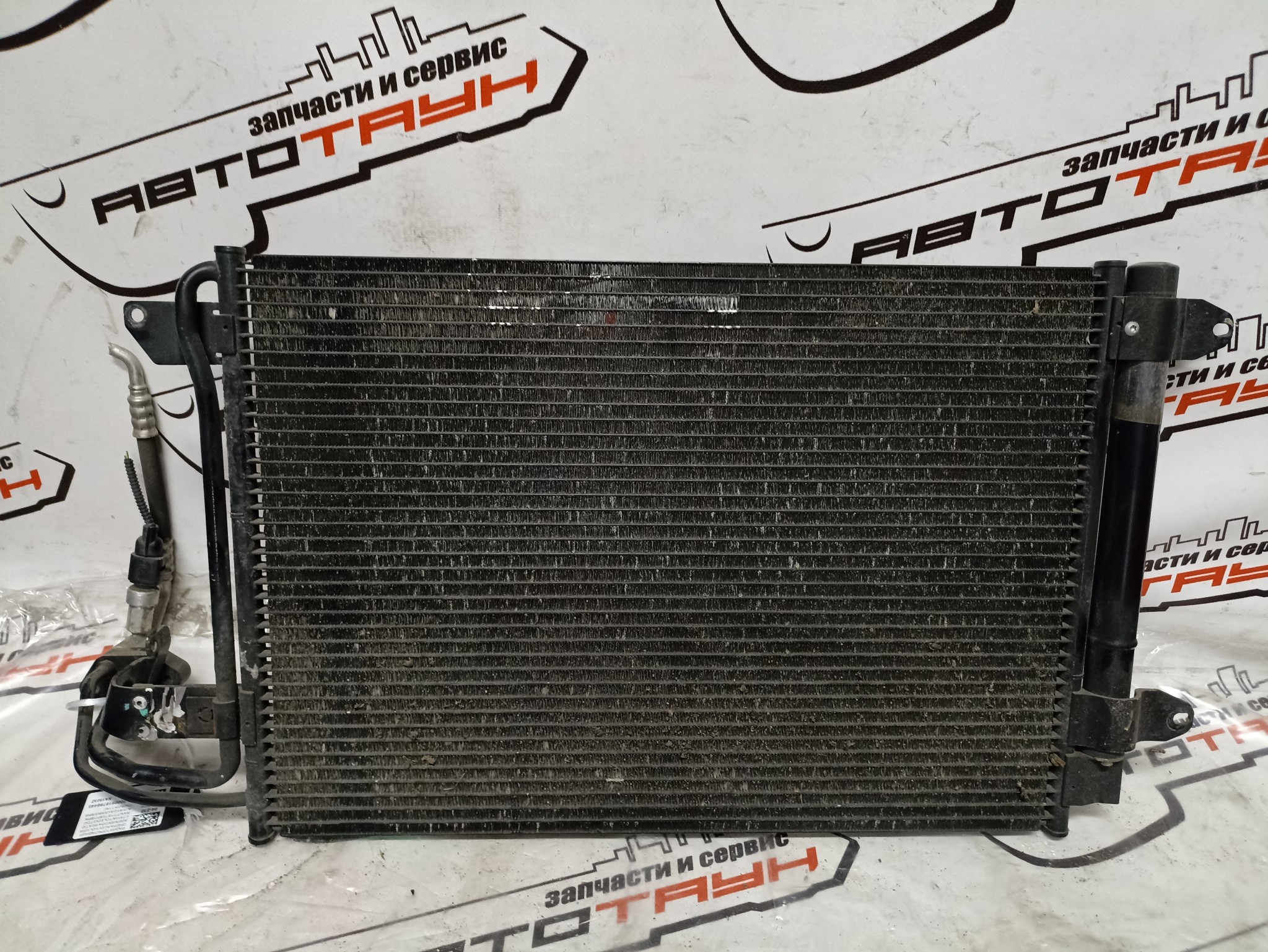 РАДИАТОР КОНДИЦИОНЕРА AUDI VOLKSWAGEN SKODA SEAT 1K0820411AC XA1923Z