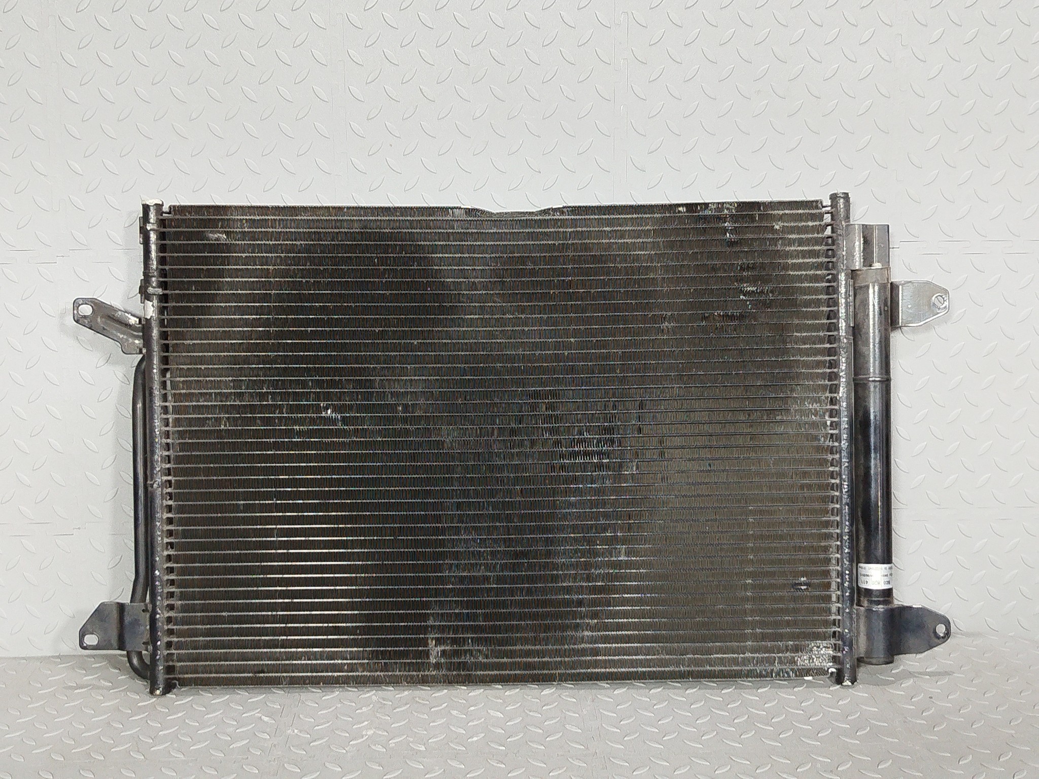 РАДИАТОР КОНДИЦИОНЕРА AUDI VOLKSWAGEN SKODA SEAT 1K0820411AC DY351Z