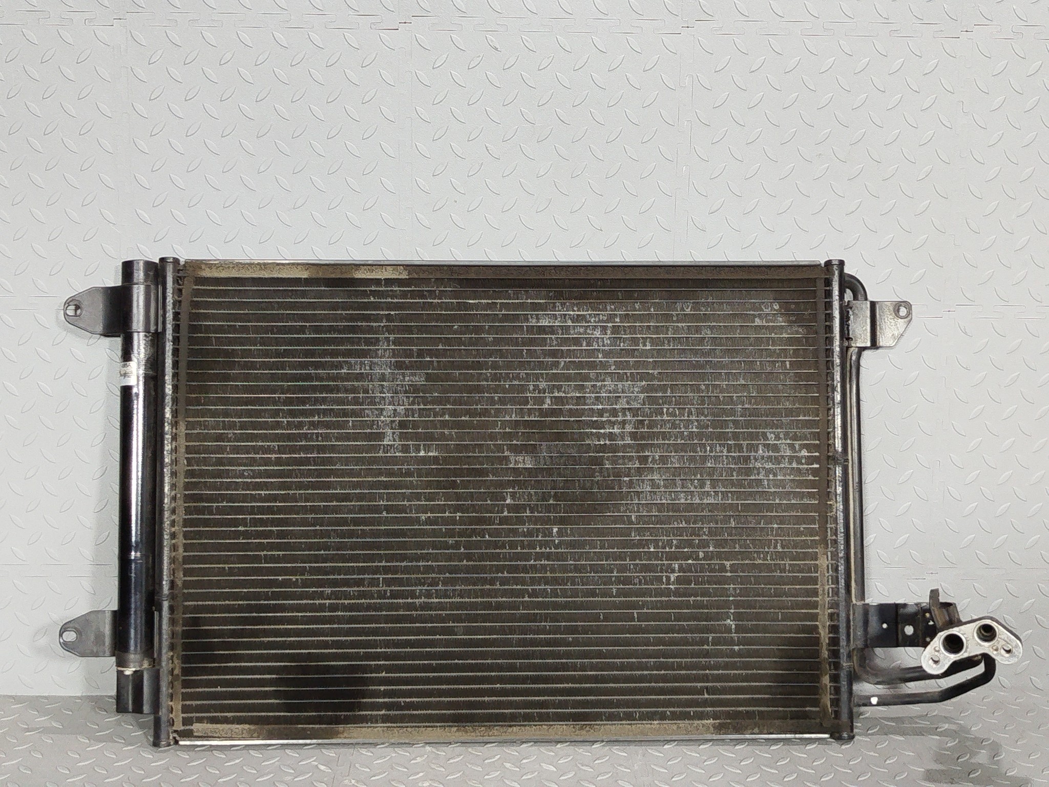 РАДИАТОР КОНДИЦИОНЕРА AUDI VOLKSWAGEN SKODA SEAT 1K0820411AC QA5114Z