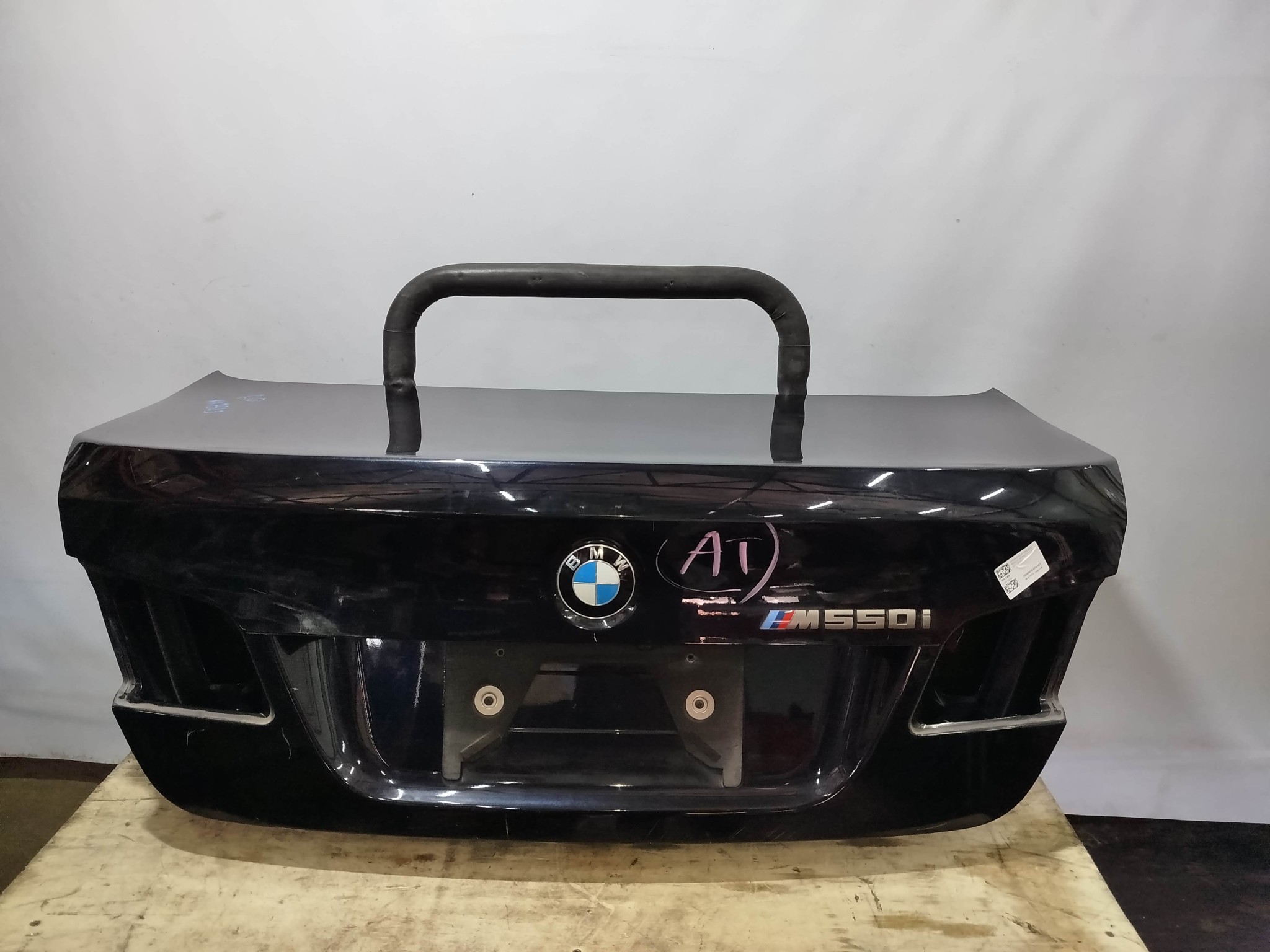 КРЫШКА БАГАЖНИКА BMW 5-SERIES 41627240552 серый NA7523