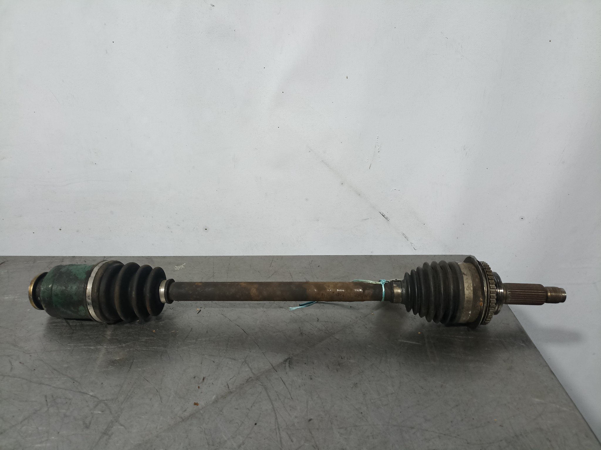 ПРИВОД SUBARU ПЕРЕДНИЙ ПРАВЫЙ ЛЕВЫЙ 28021AC220  S4367(2)