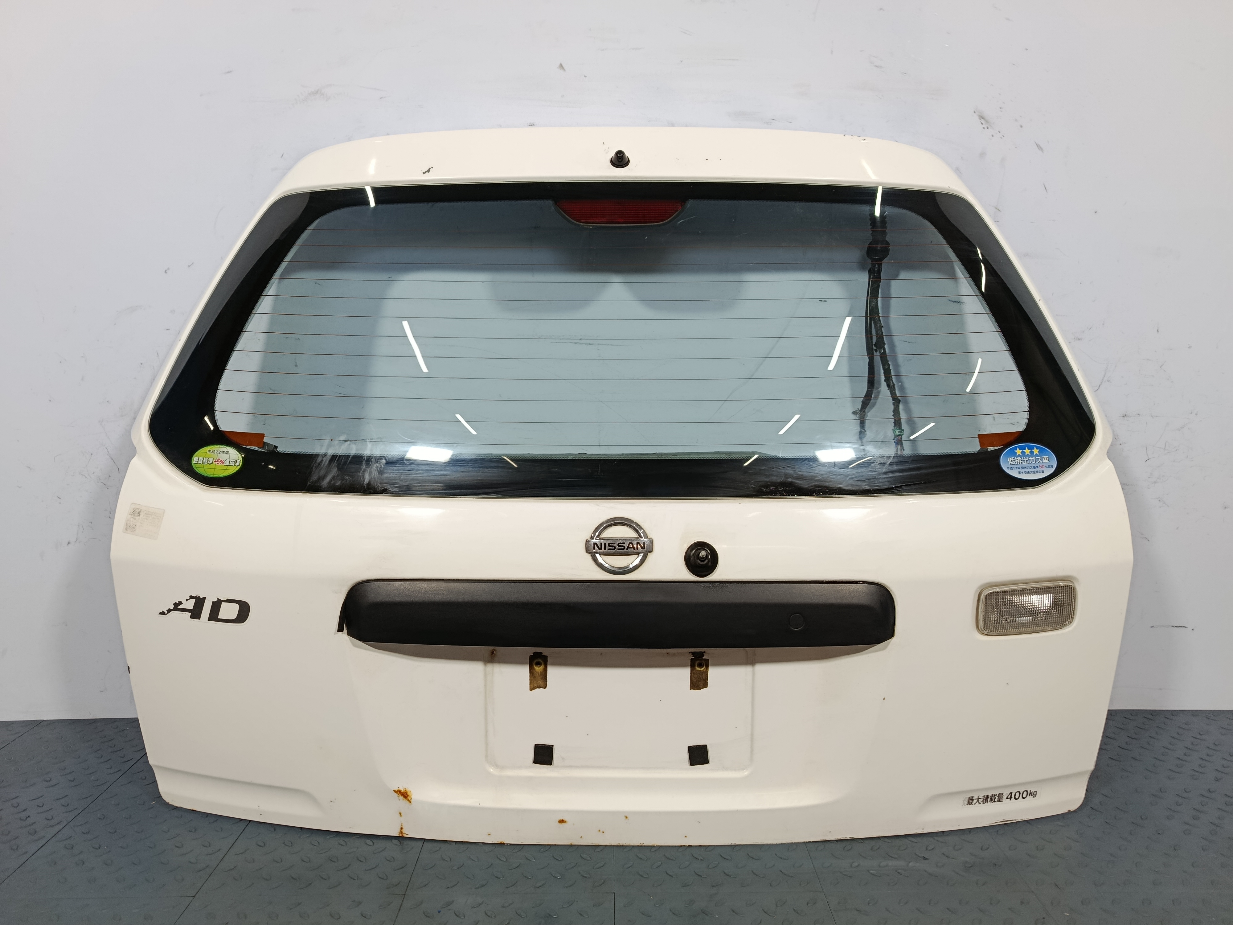 ДВЕРЬ ЗАДНЯЯ NISSAN MAZDA AD FAMILIA VAN K0100WE9MM белый, QM1 KE807