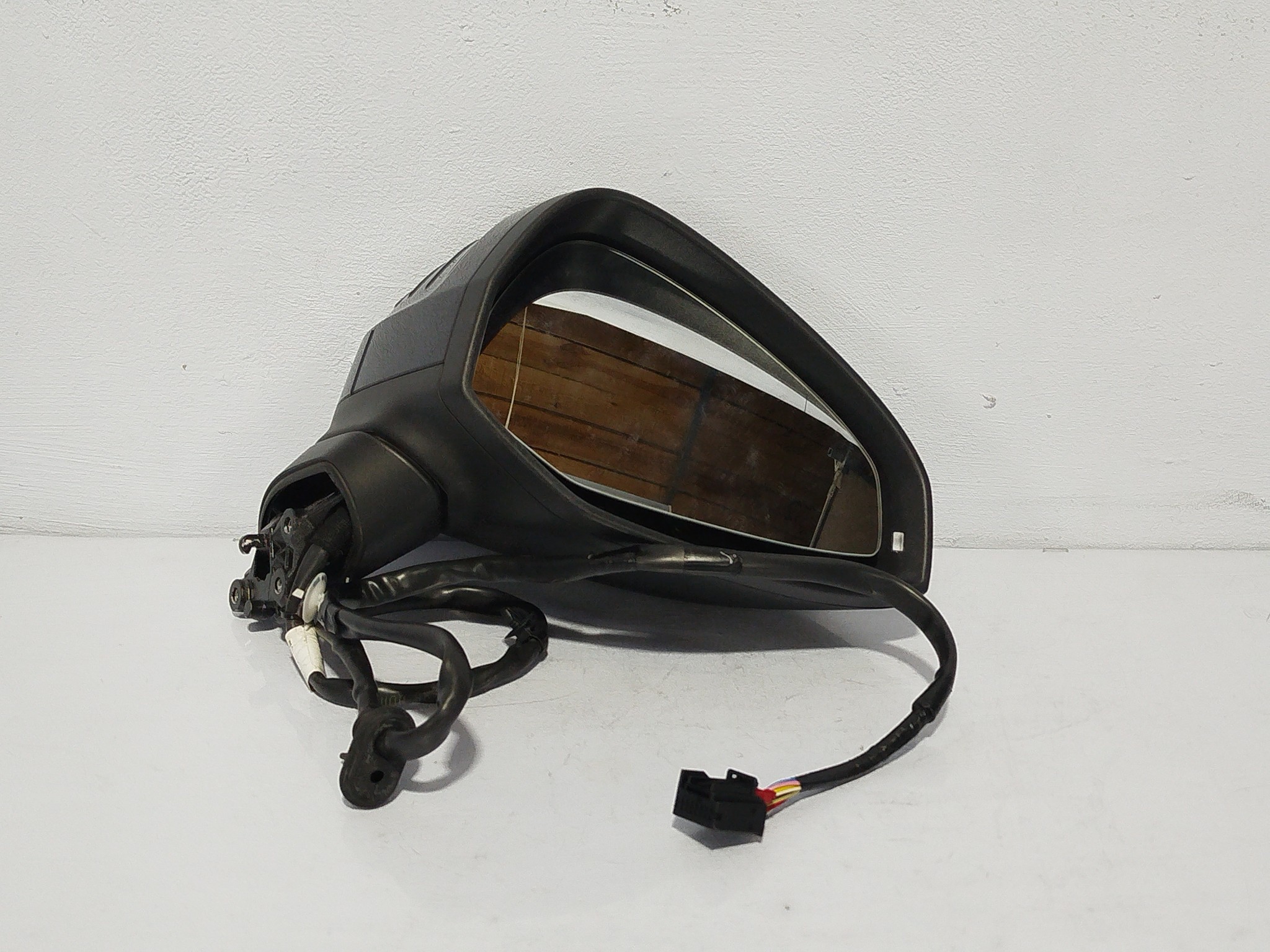 ЗЕРКАЛО AUDI A4 ЛЕВОЕ 8W2857409A черный, LX5R YE028Z