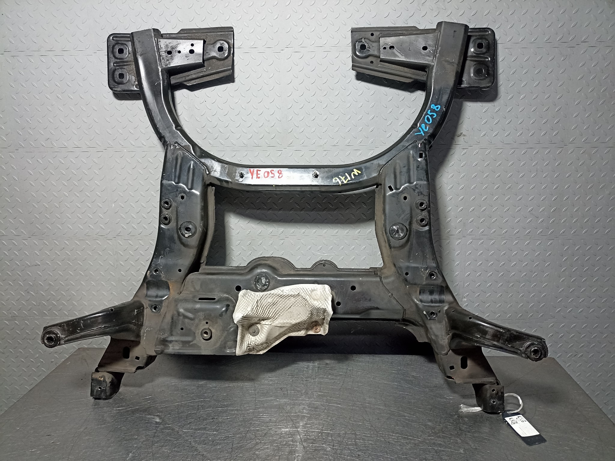 БАЛКА Двигатель/ПОДРАМНИК MERCEDES-BENZ ПЕРЕДНЯЯ A2466200087 YE058