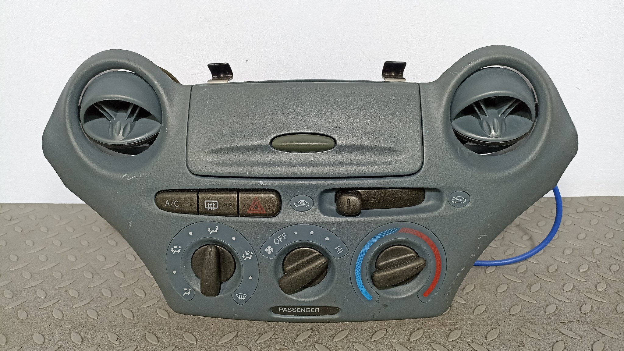 БЛОК КЛИМАТ-КОНТРОЛЯ TOYOTA 8401052010 S4386