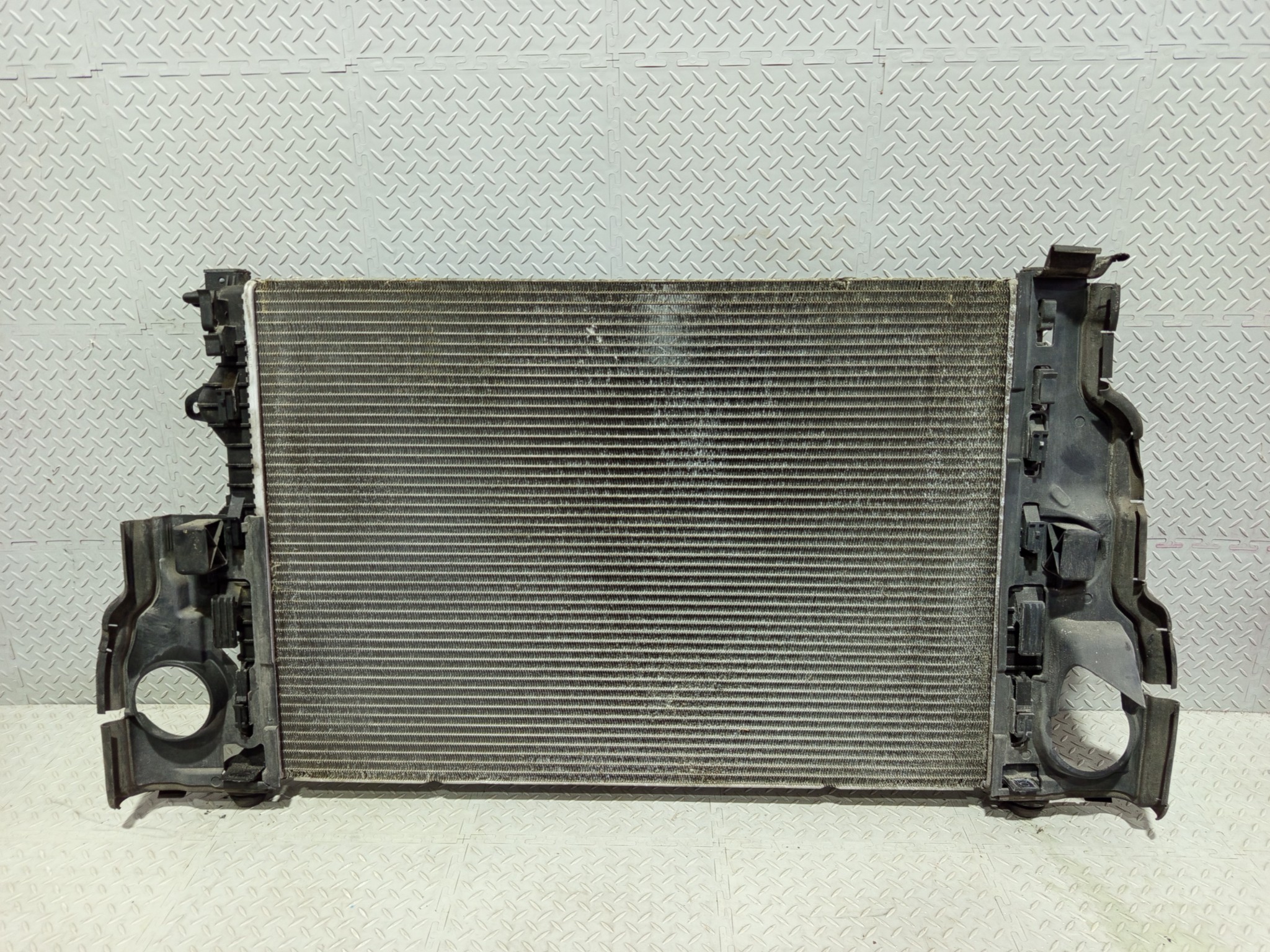 РАДИАТОР ДВИГАТЕЛЯ FORD LAND ROVER VOLVO 1778038 DY652Z