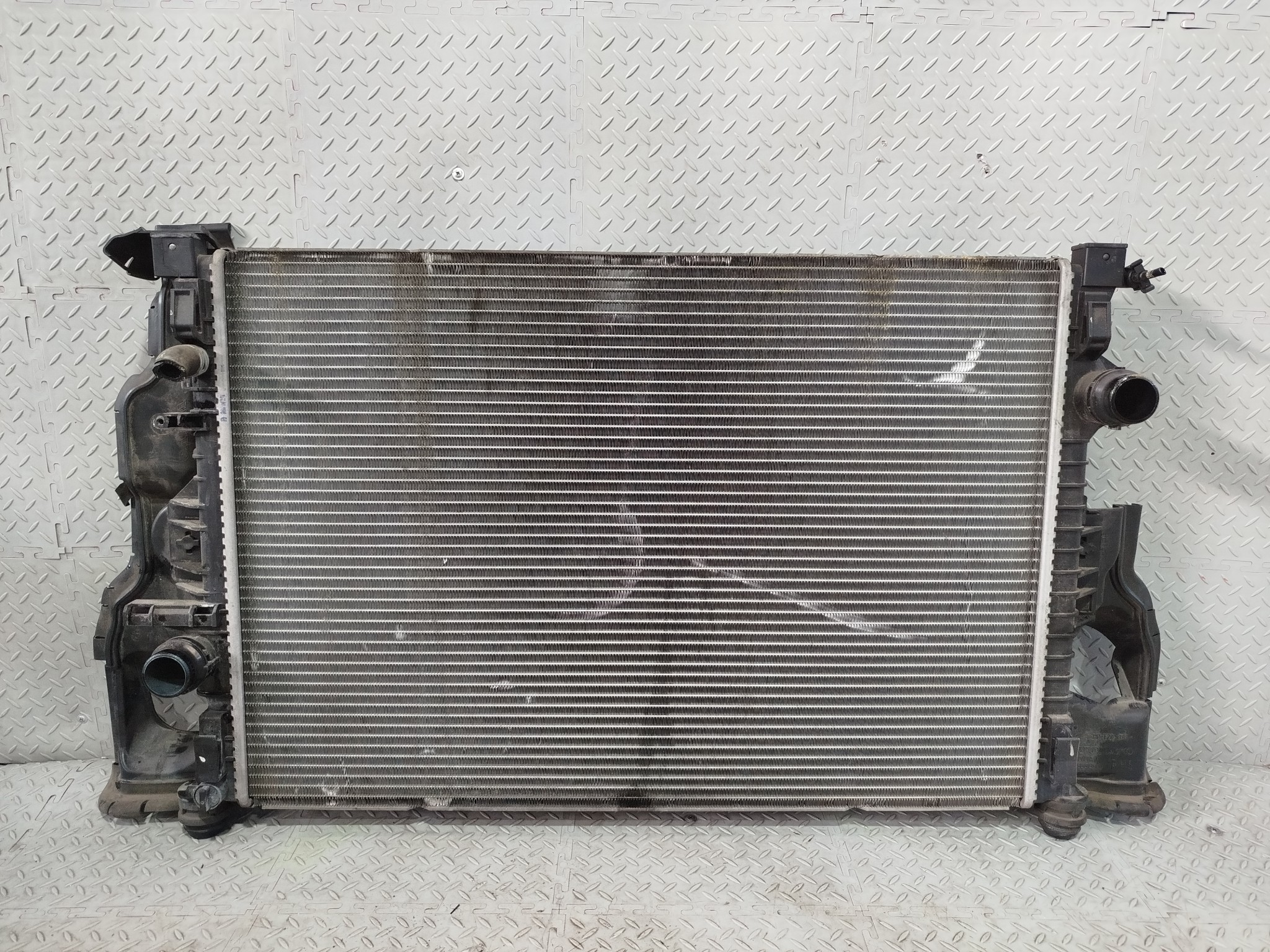 РАДИАТОР ДВИГАТЕЛЯ FORD LAND ROVER VOLVO 1778038 DY719Z