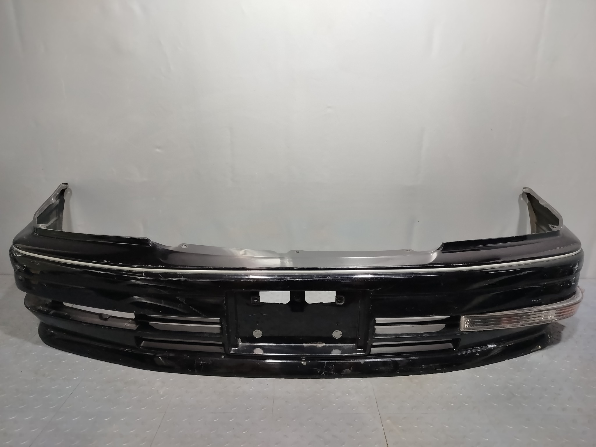 БАМПЕР TOYOTA CROWN 5211930160A2 ПЕРЕДНИЙ черный, 202 TE206