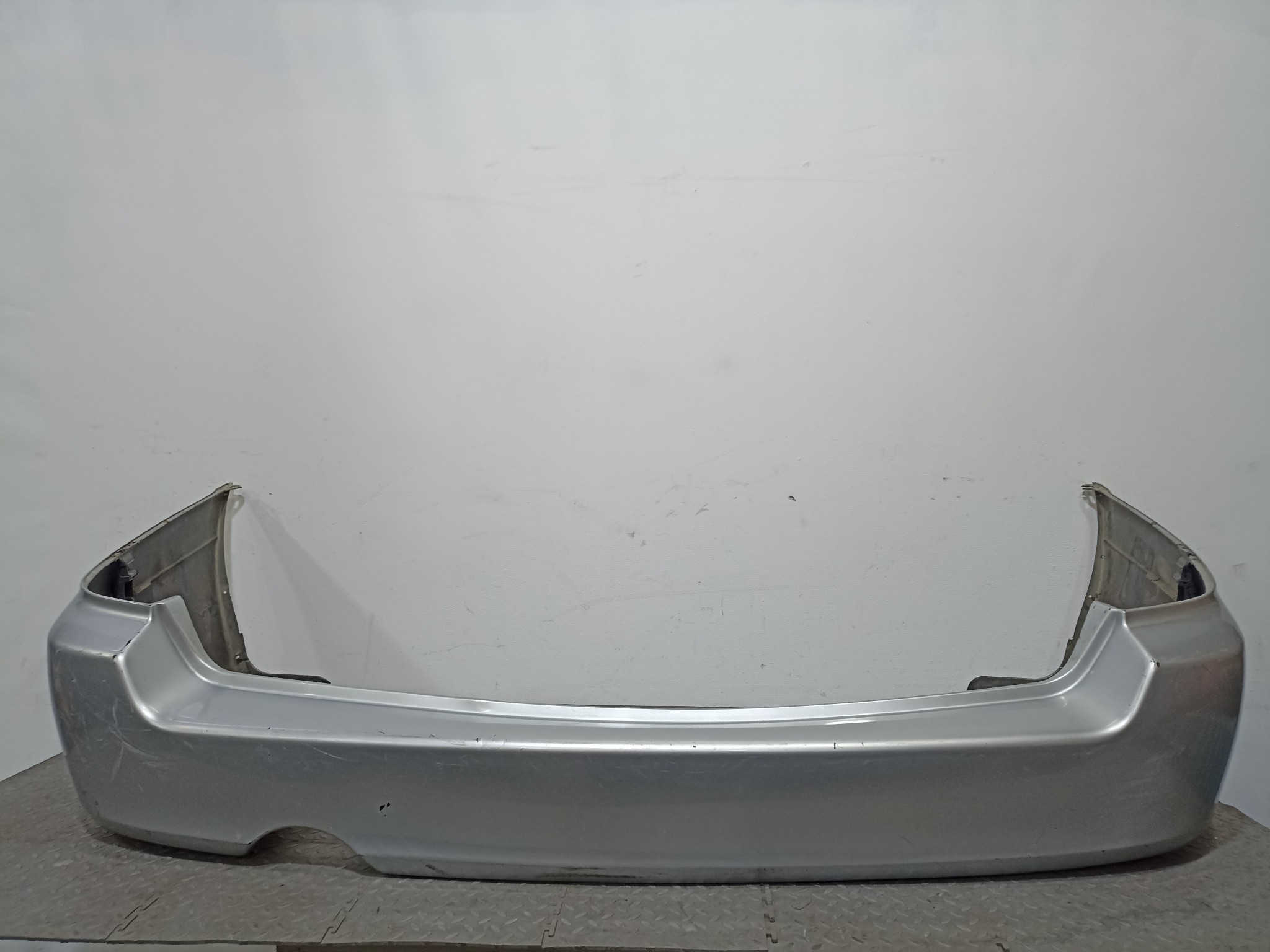 БАМПЕР SUBARU LEGACY 57703AE210WG ЗАДНИЙ серебро, 17K KB2031