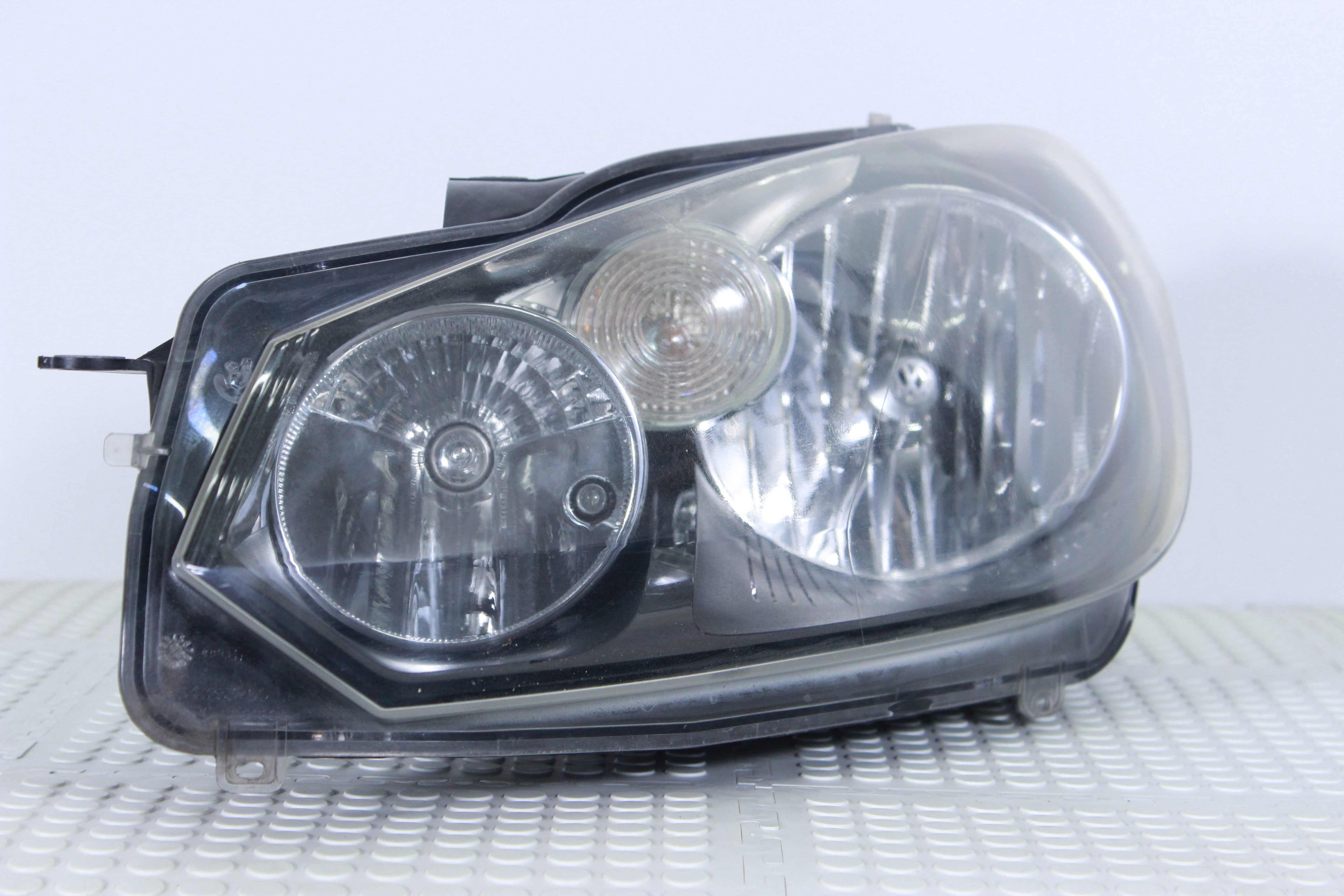ФАРА VOLKSWAGEN ЛЕВАЯ 5K2941005H NA8034