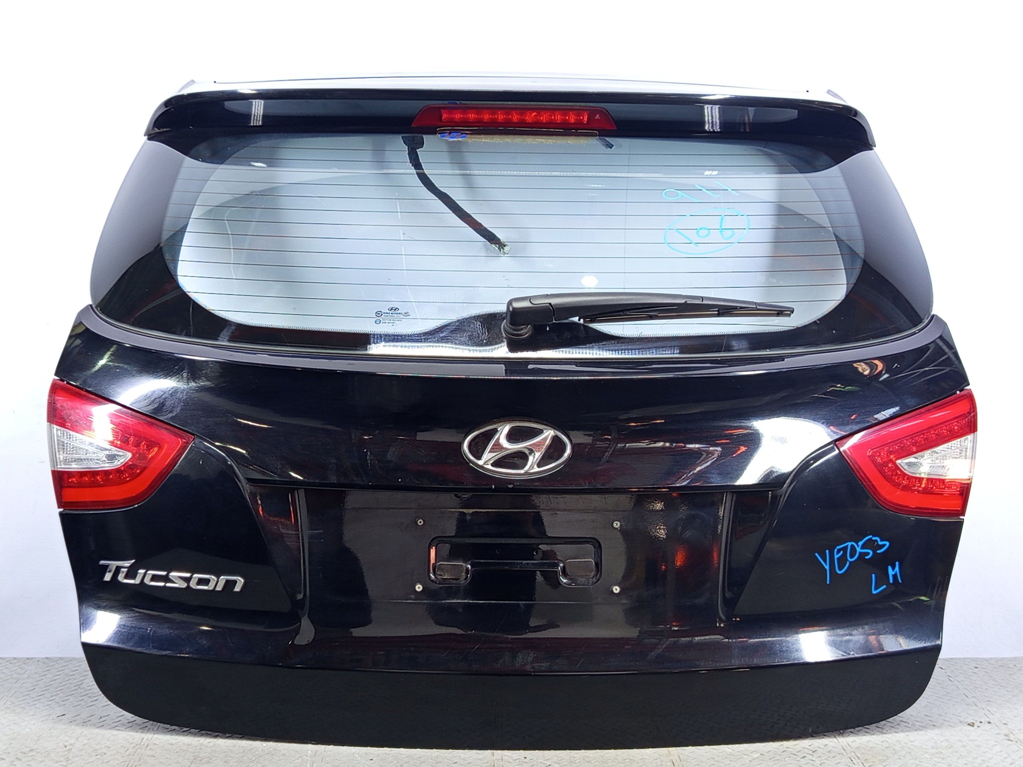 ДВЕРЬ ЗАДНЯЯ HYUNDAI IX35 TUCSON 737002S010 черный YE053