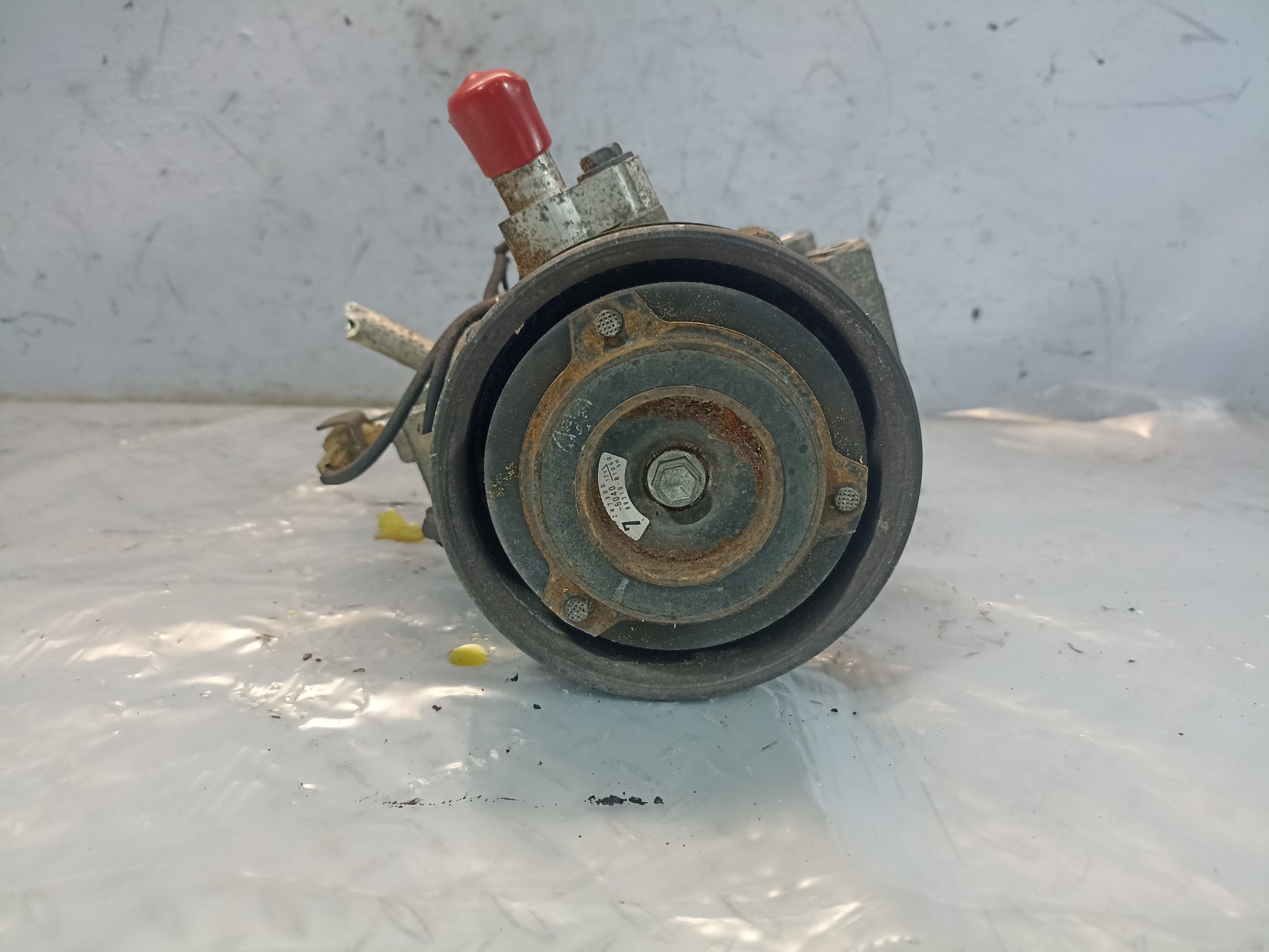 КОМПРЕССОР КОНДИЦИОНЕРА TOYOTA DAIHATSU 8832097401 FA996Z