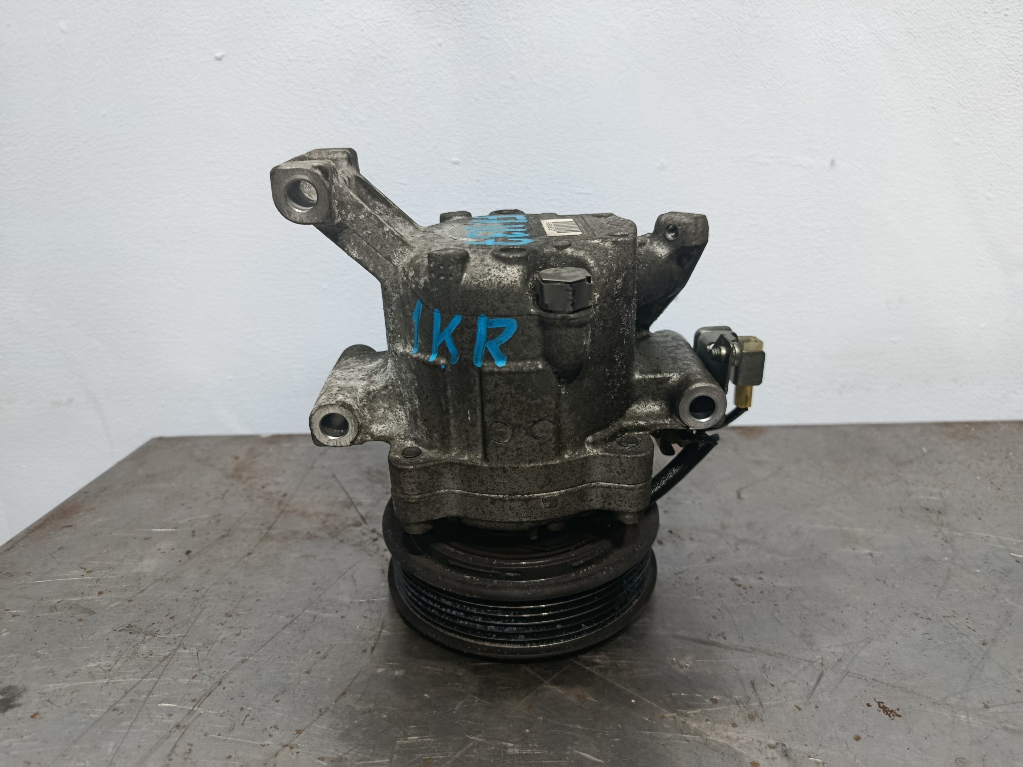 КОМПРЕССОР КОНДИЦИОНЕРА TOYOTA DAIHATSU 8832097401 FA1137Z