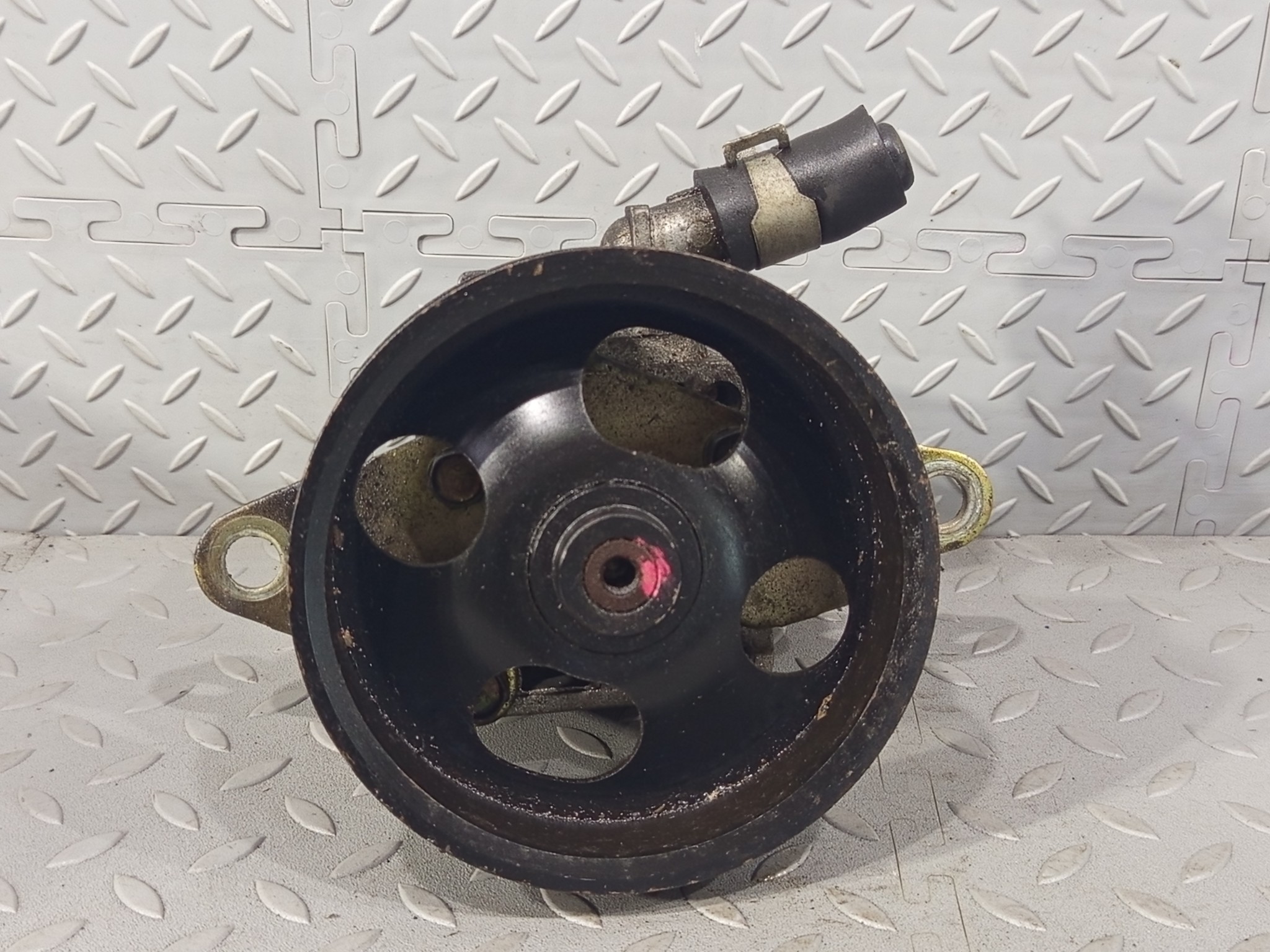 ГУР NISSAN 491108H305 D049