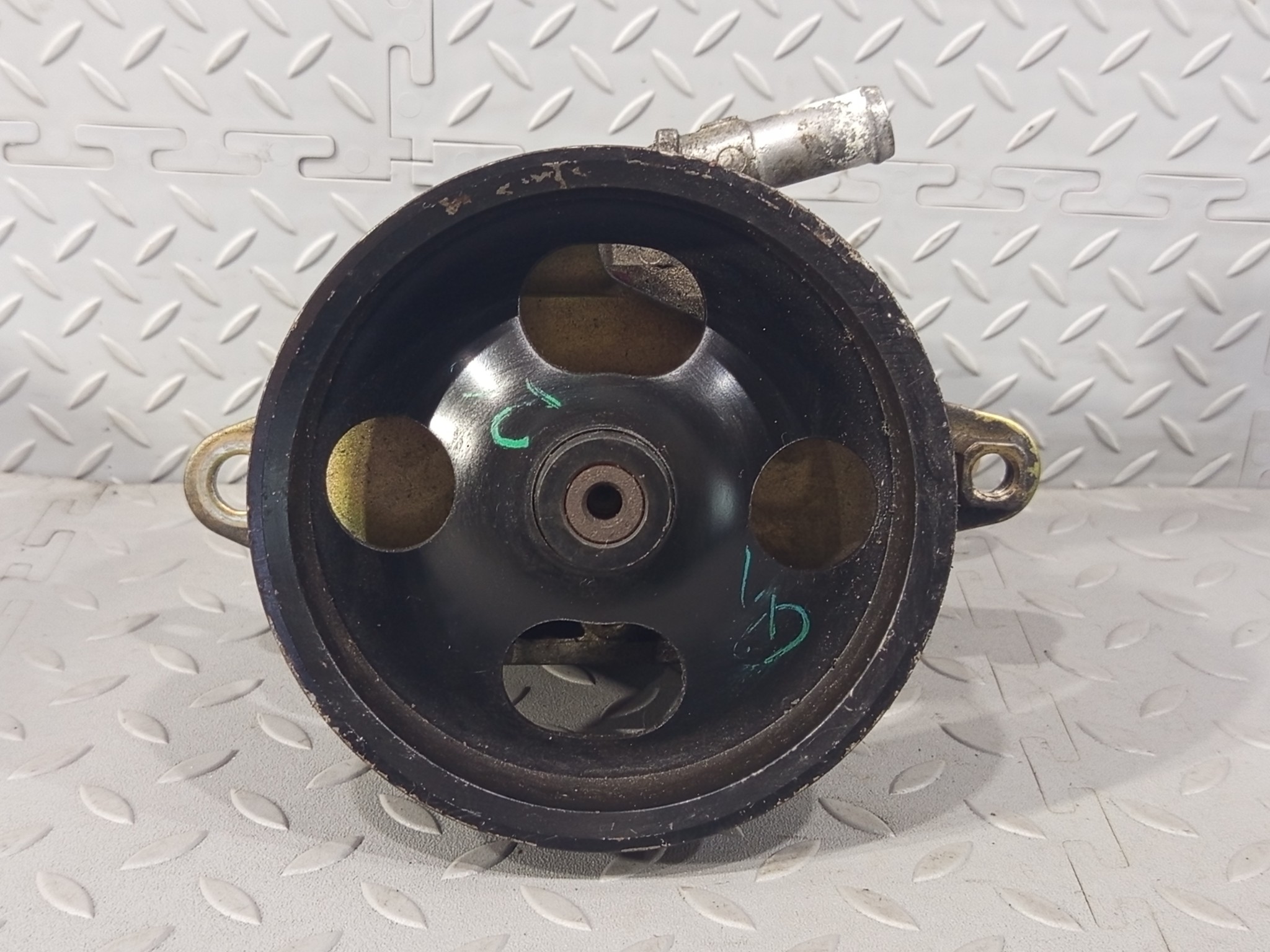 ГУР NISSAN 491108H305 D035