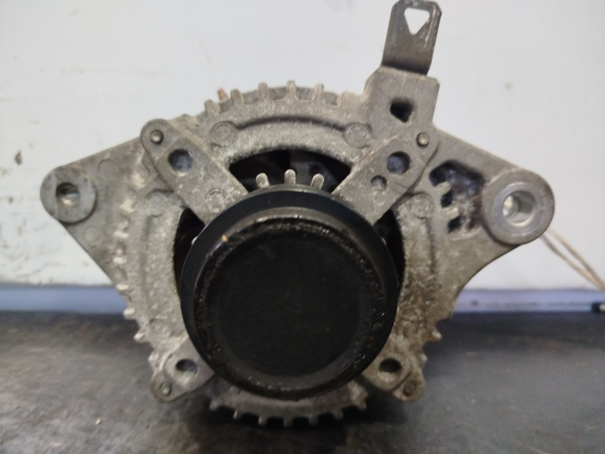 ГЕНЕРАТОР TOYOTA 2706037030  D752