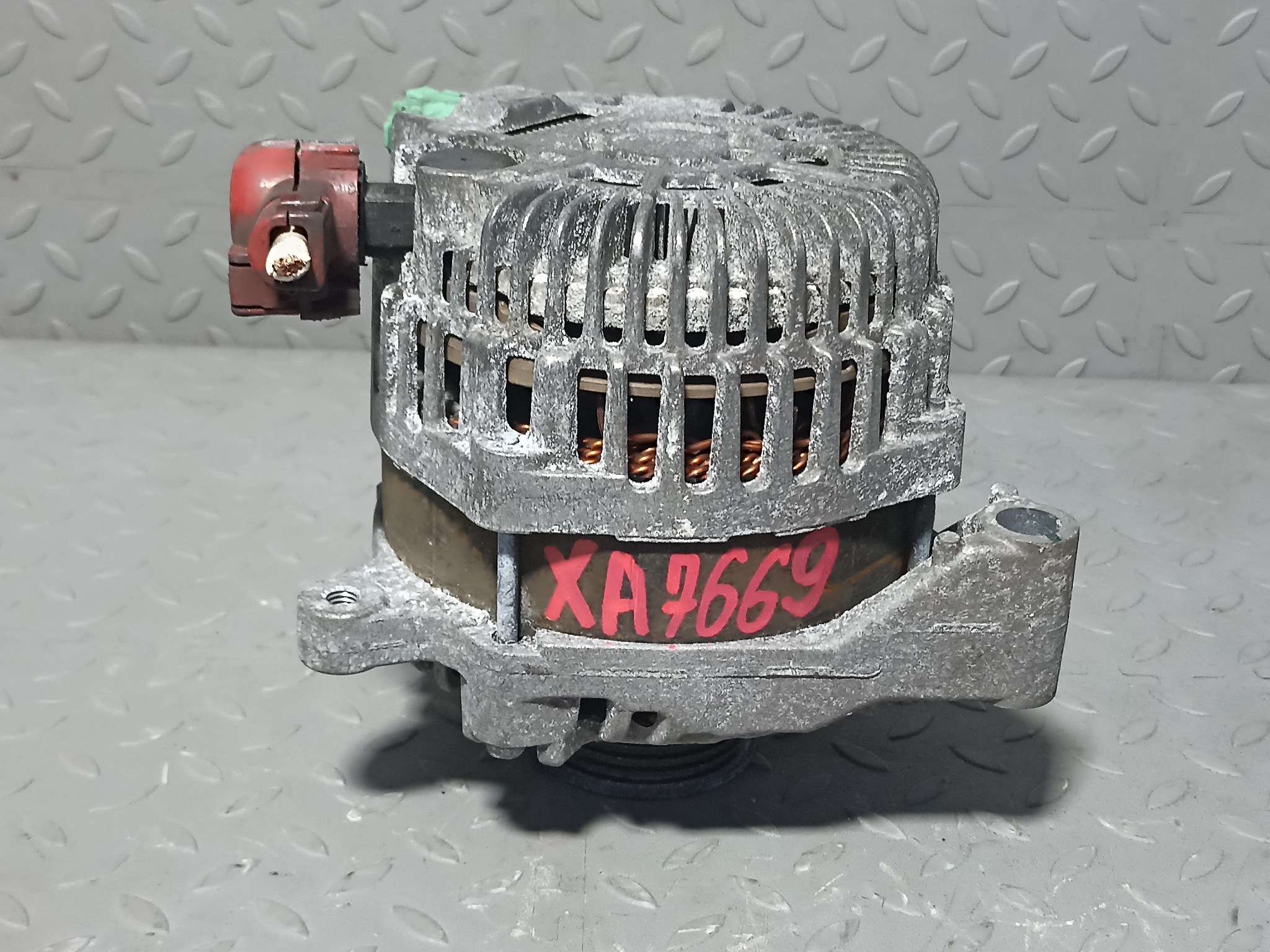 ГЕНЕРАТОР SUBARU 23700AA700  XA7669Z