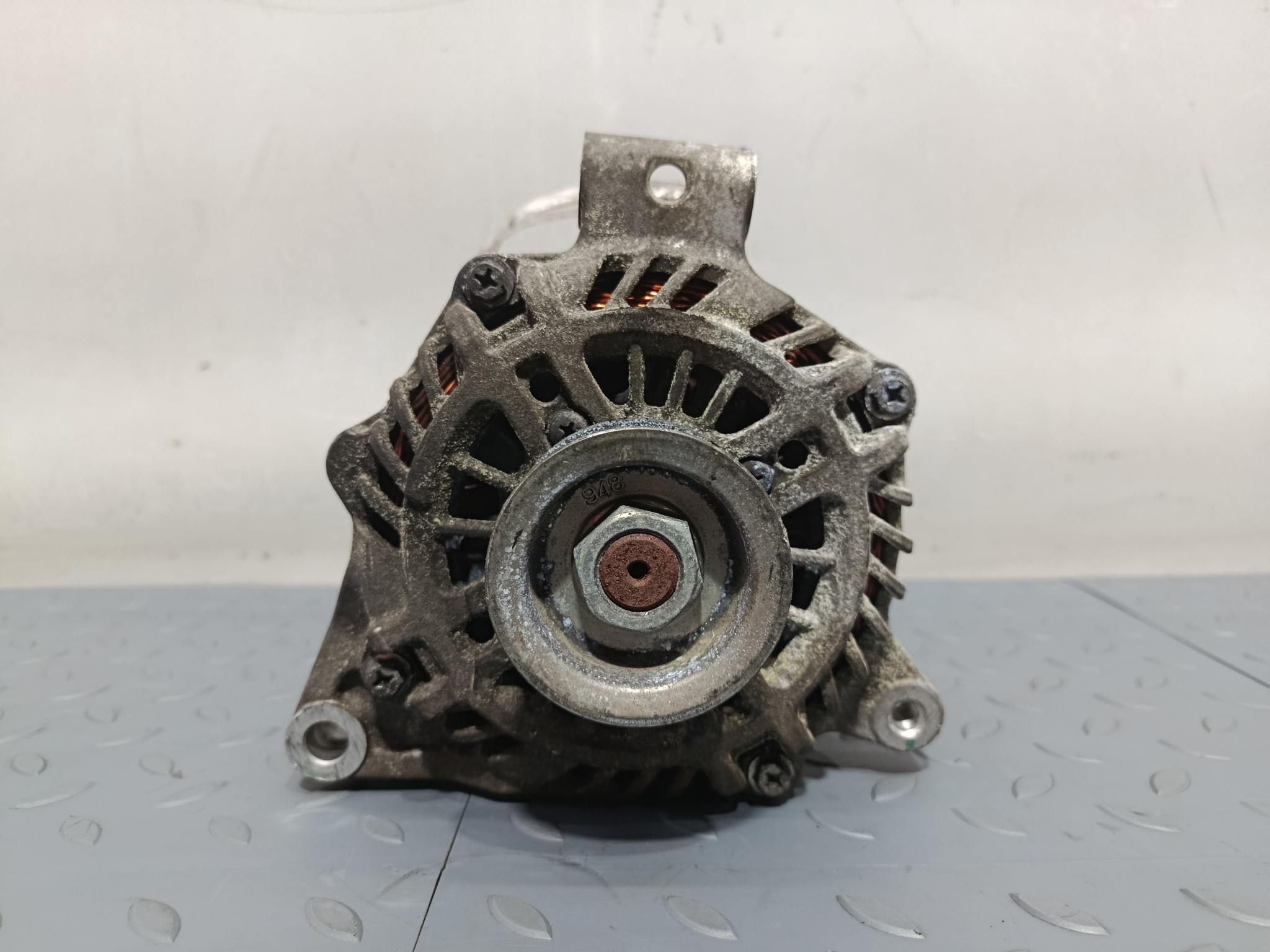 ГЕНЕРАТОР SUBARU 23700AA700  D2379