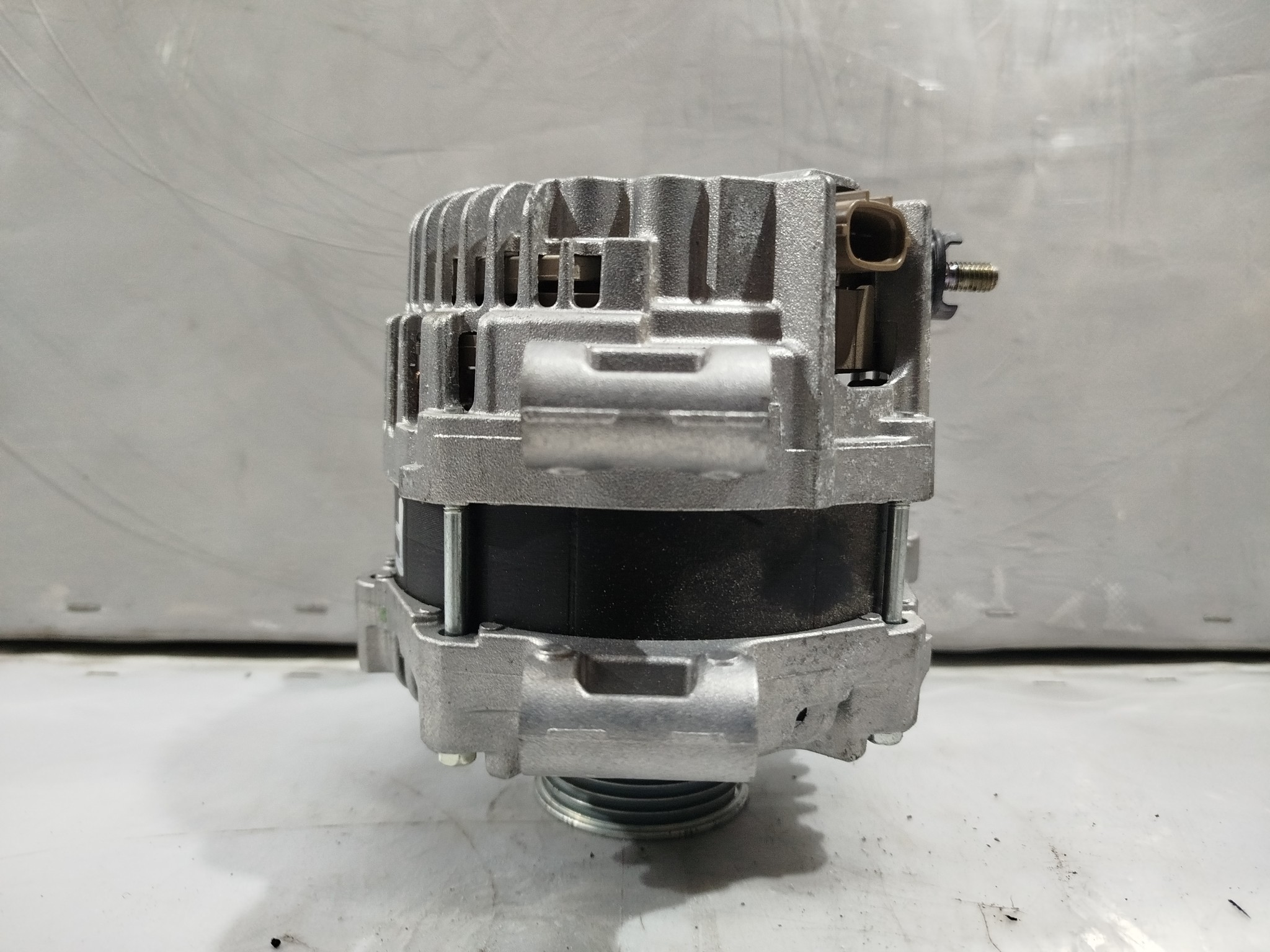 ГЕНЕРАТОР SUBARU 23700AA700  XA7123Z
