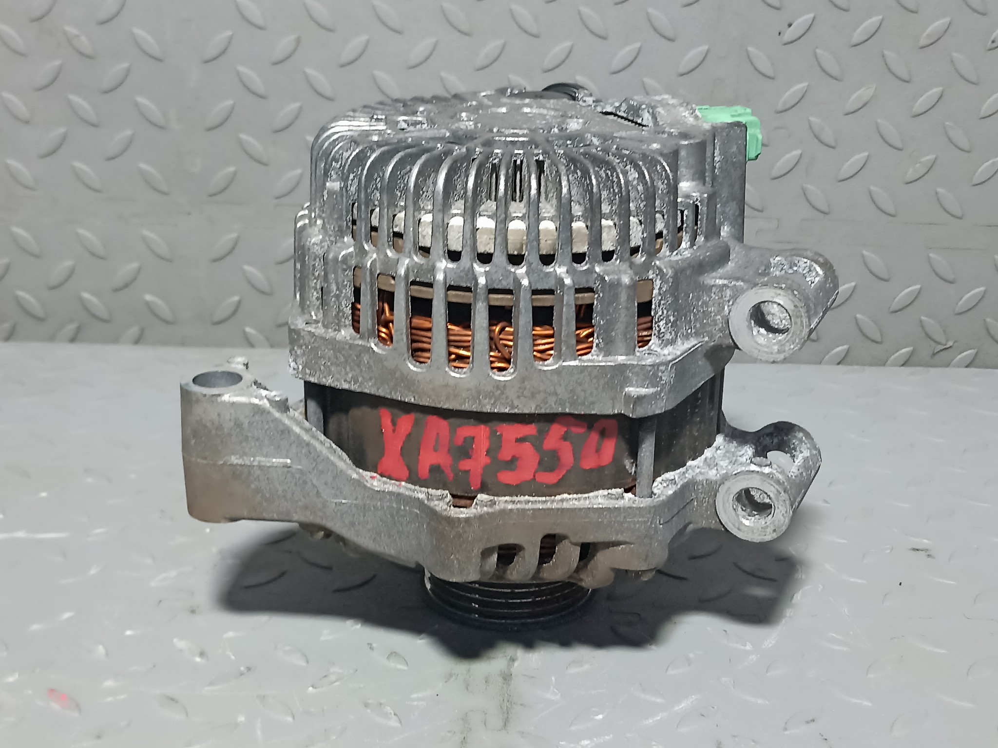 ГЕНЕРАТОР SUBARU 23700AA700  XA7550Z