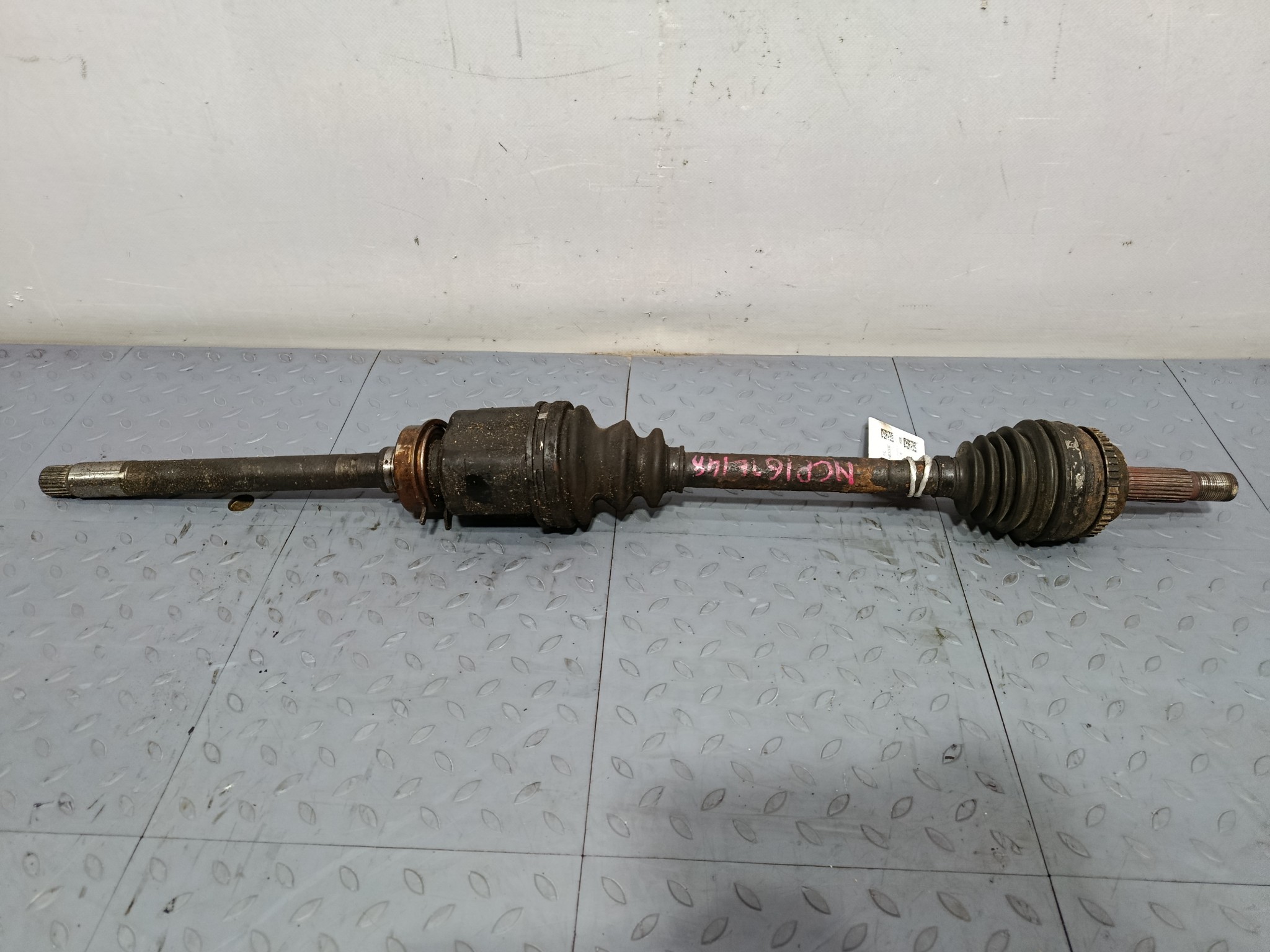 ПРИВОД TOYOTA ПЕРЕДНИЙ ПРАВЫЙ 4341052030  TE148