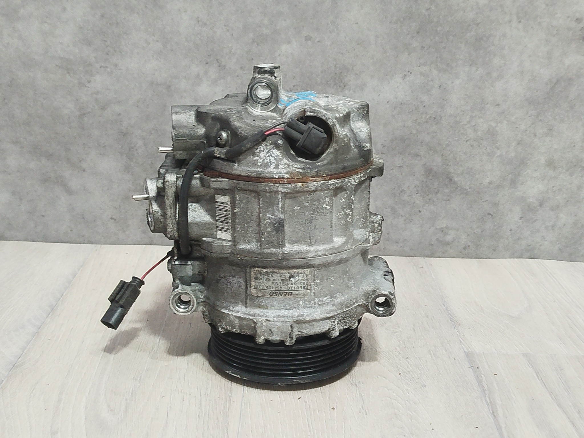 КОМПРЕССОР КОНДИЦИОНЕРА MERCEDES-BENZ A0002306511 YE138Z