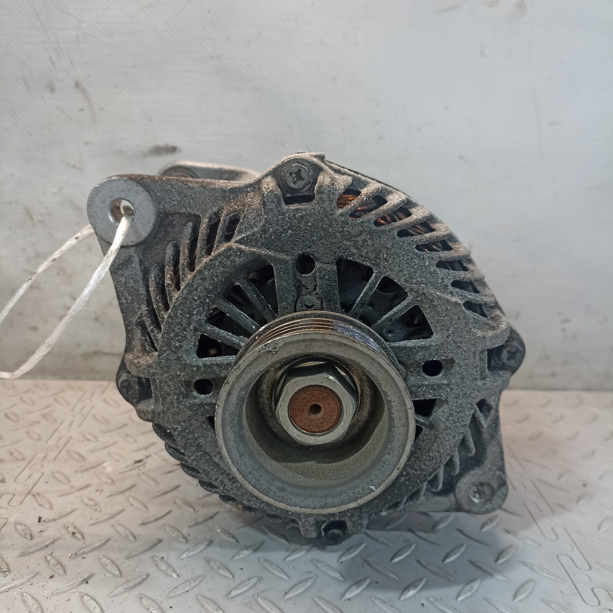 ГЕНЕРАТОР SUBARU 23700AA520 KB1605Z
