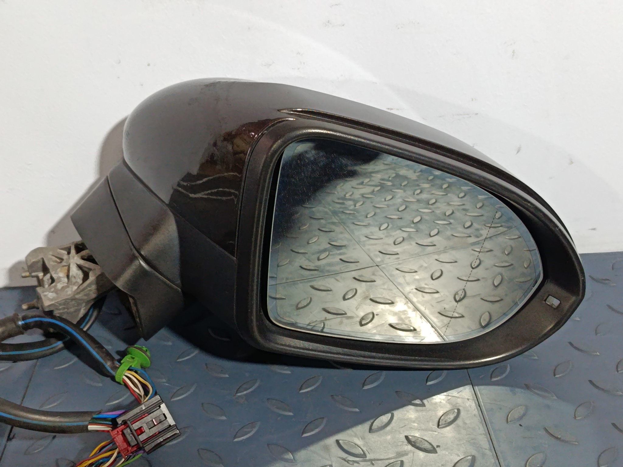 ЗЕРКАЛО VOLKSWAGEN PASSAT ПРАВОЕ 3G2857508EN серый, C9X DY198