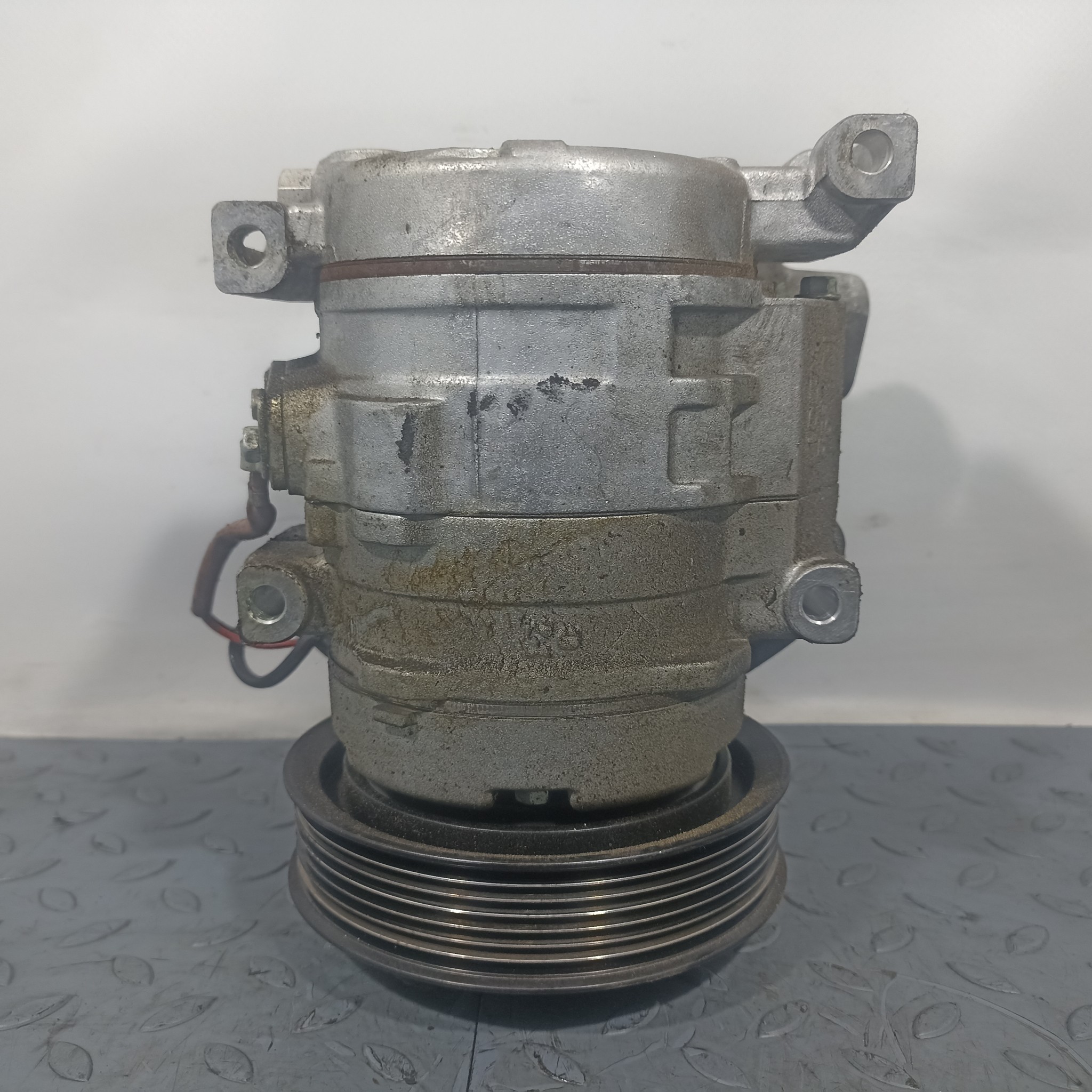 КОМПРЕССОР КОНДИЦИОНЕРА TOYOTA 8832032250 DY1442Z