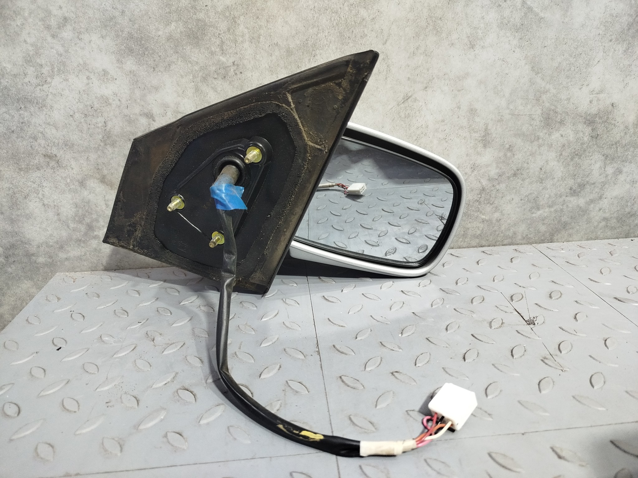 ЗЕРКАЛО TOYOTA PLATZ VITZ ПРАВОЕ 8791052570  серебро, 199 TE202Z