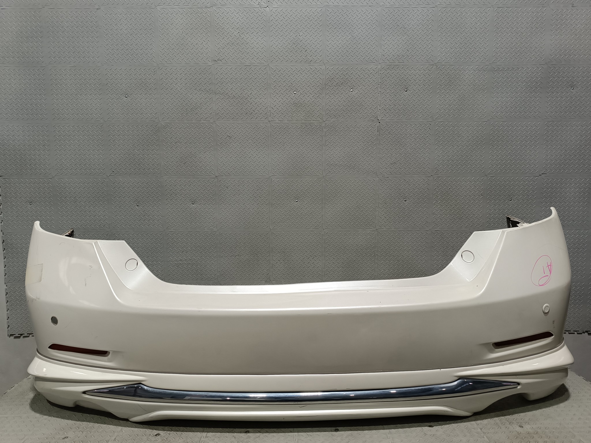 БАМПЕР TOYOTA DAIHATSU ALTIS CAMRY 5215933330C0 ЗАДНИЙ  белый перламутр, 070 XE340