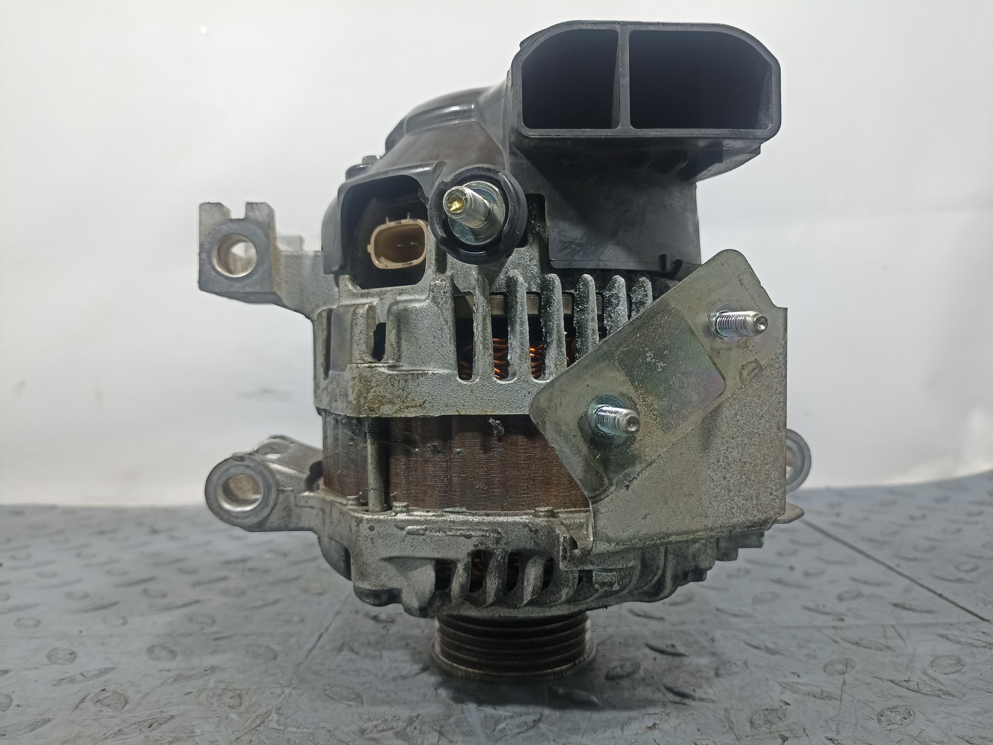 ГЕНЕРАТОР MAZDA A2TJ0391  FA982Z
