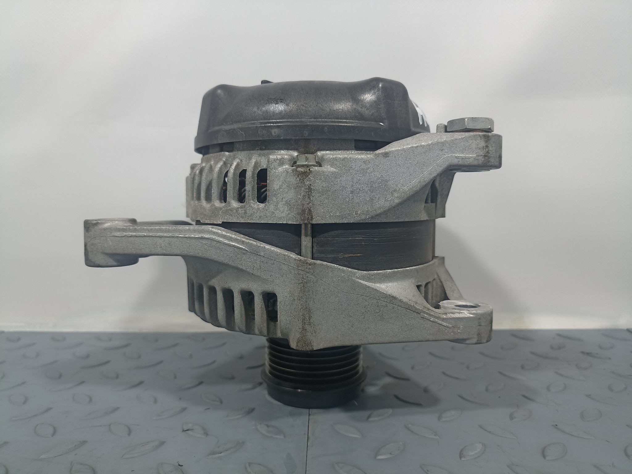 ГЕНЕРАТОР TOYOTA SCION 2706036080  YE004Z