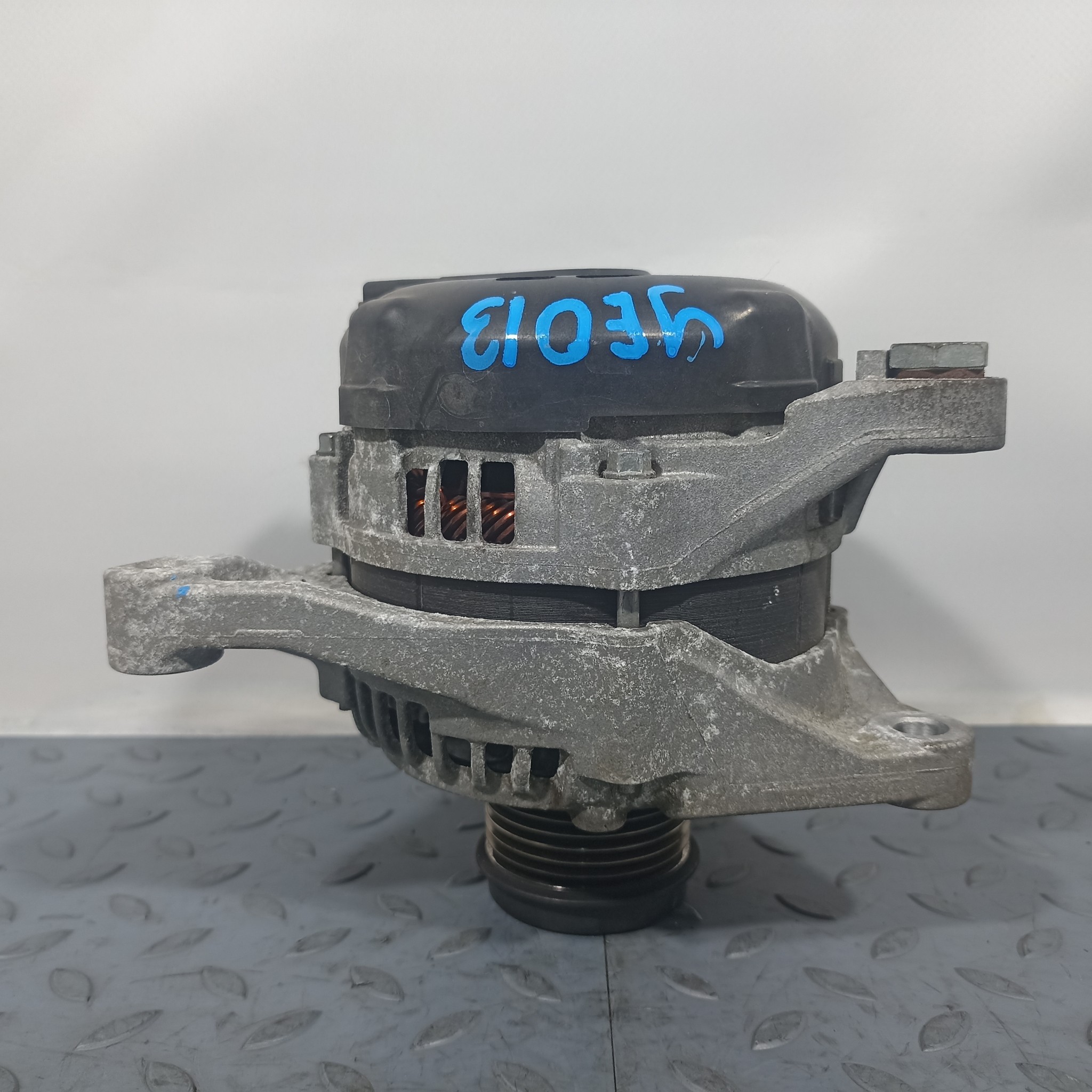 ГЕНЕРАТОР TOYOTA SCION 2706036080  YE013Z