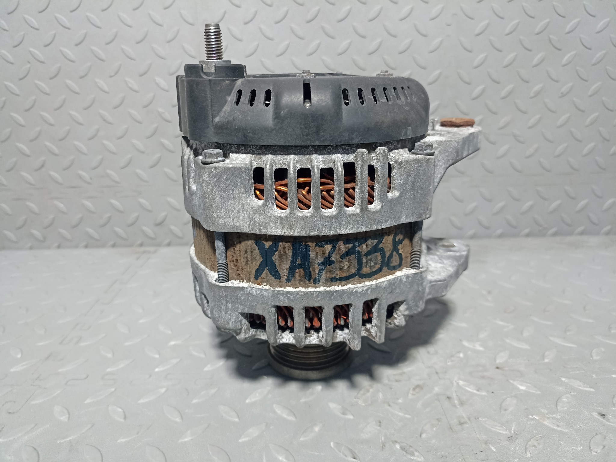 ГЕНЕРАТОР NISSAN MAZDA SUZUKI 23100EN000  XA7338Z