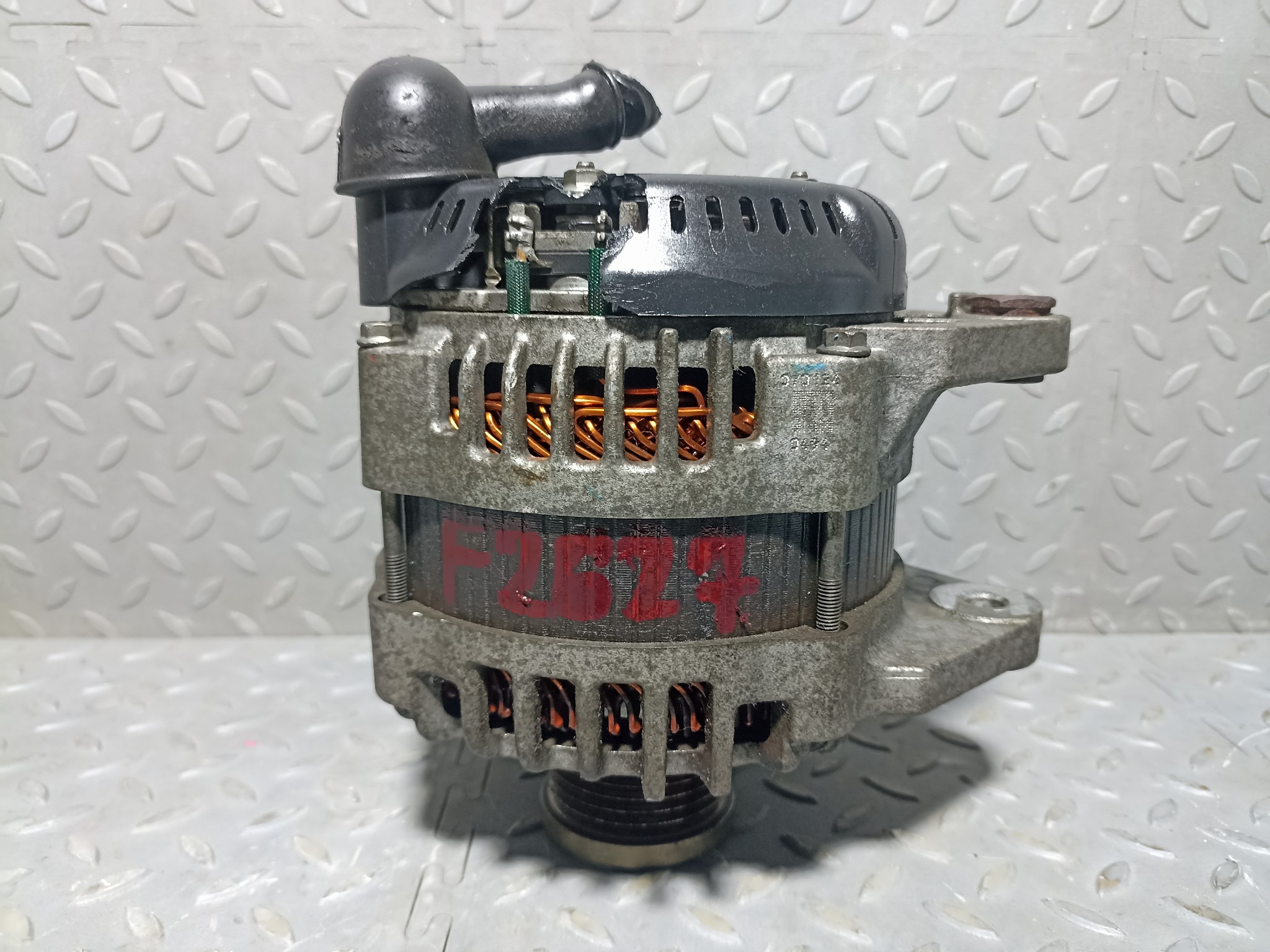 ГЕНЕРАТОР NISSAN MAZDA SUZUKI 23100EN000  F2627Z
