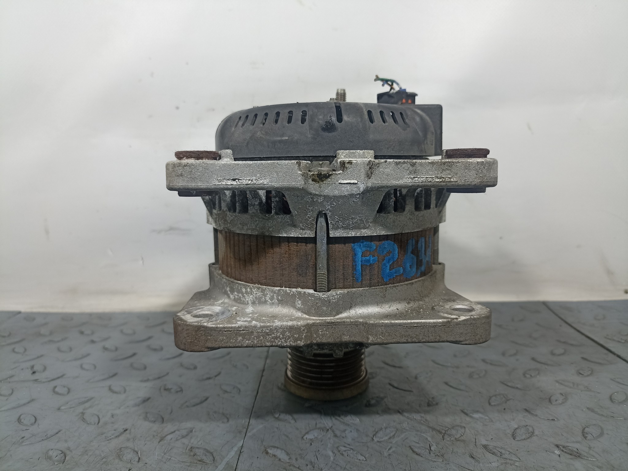 ГЕНЕРАТОР NISSAN MAZDA SUZUKI 23100EN000  F2631Z